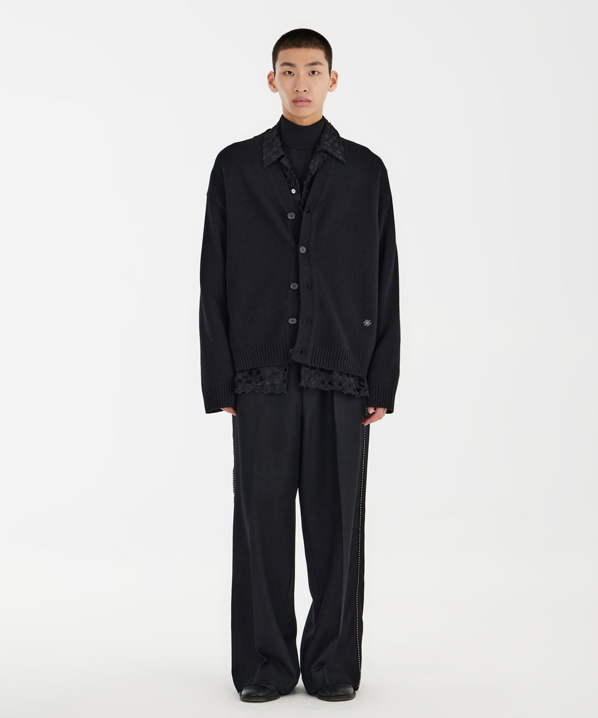 유스(YOUTH) Emblem Cardigan - Black