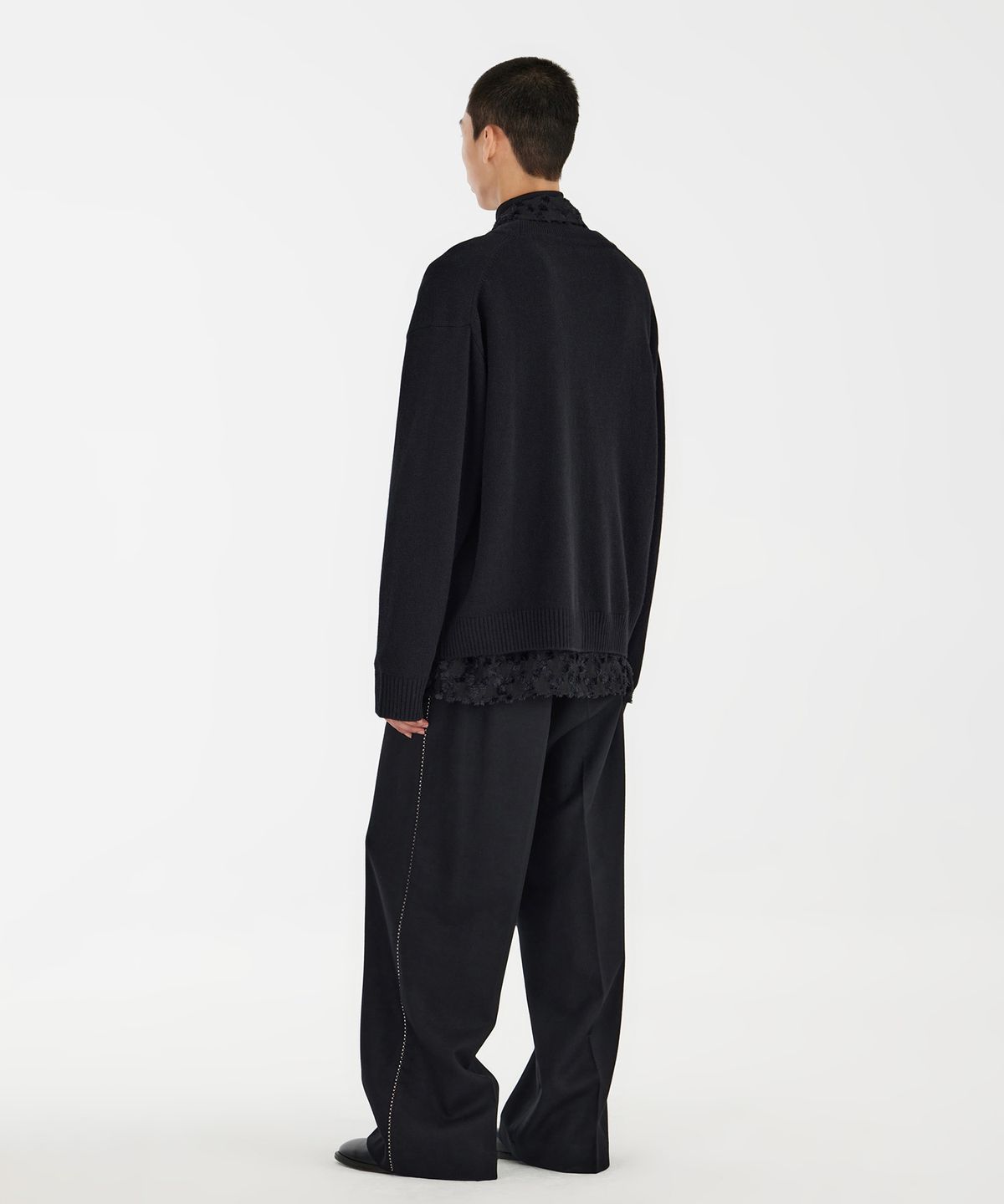 유스(YOUTH) Emblem Cardigan - Black
