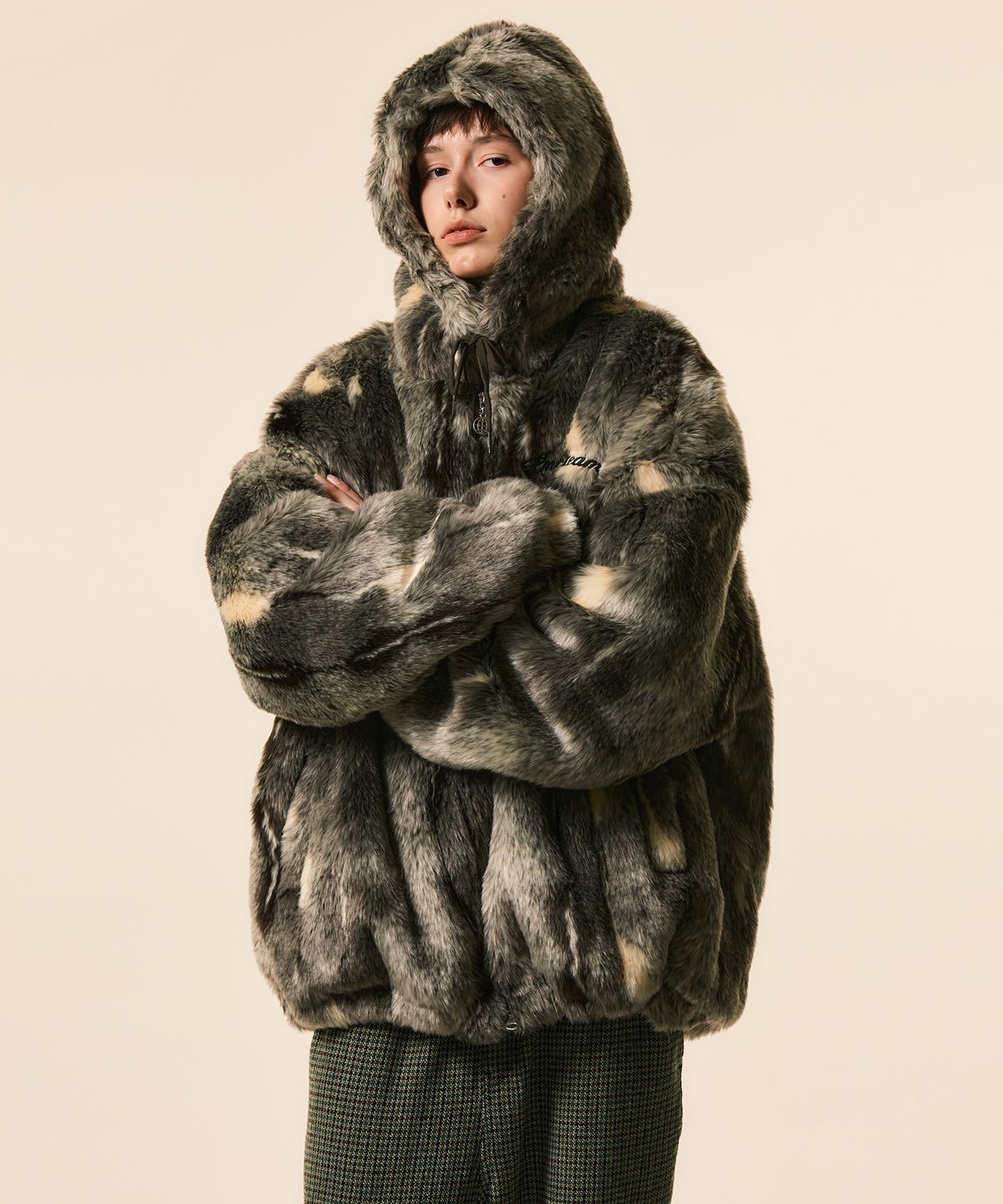 엘엠씨(LMC) TEAM FAUX FUR HOODED JACKET multi