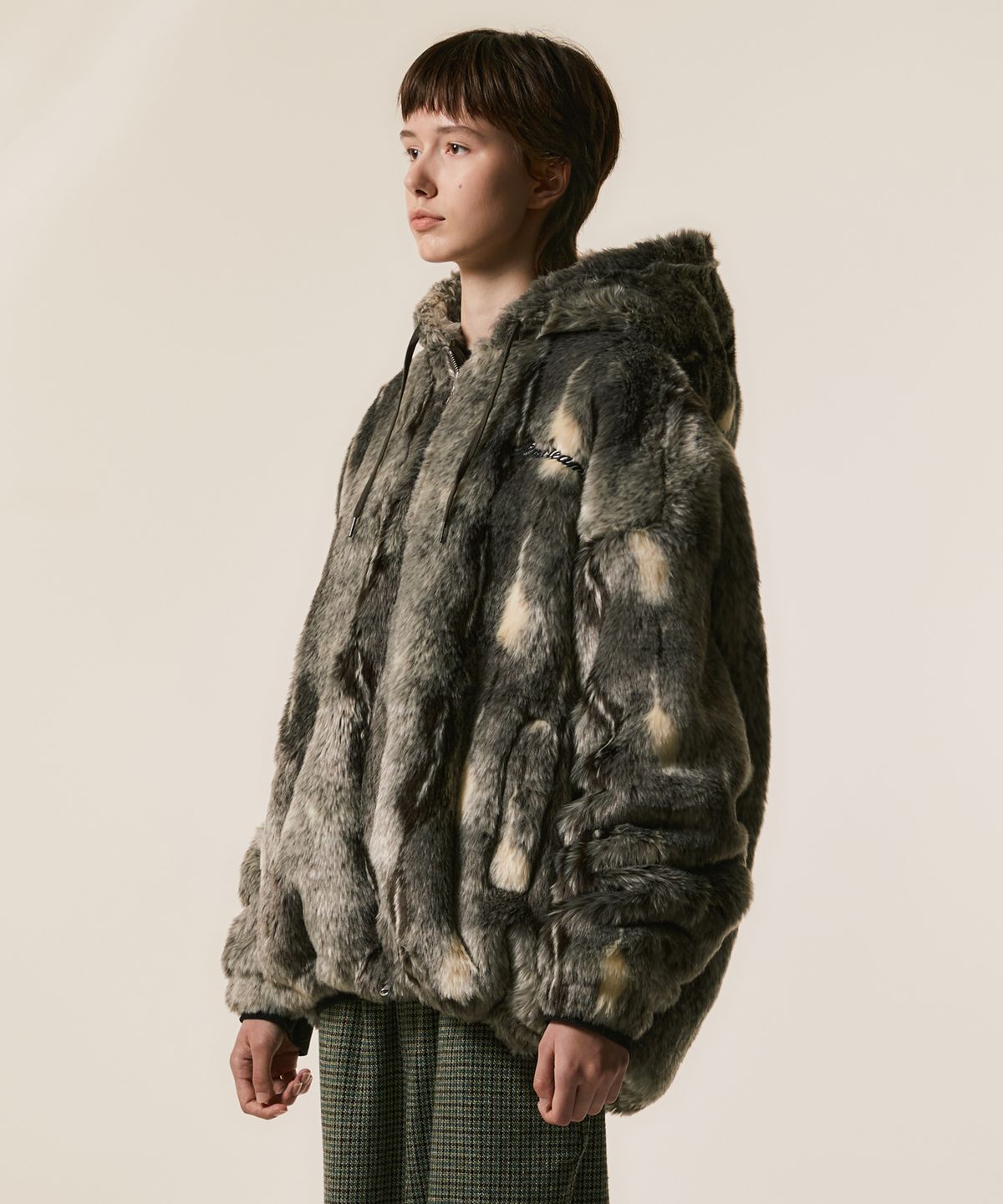 엘엠씨(LMC) TEAM FAUX FUR HOODED JACKET black