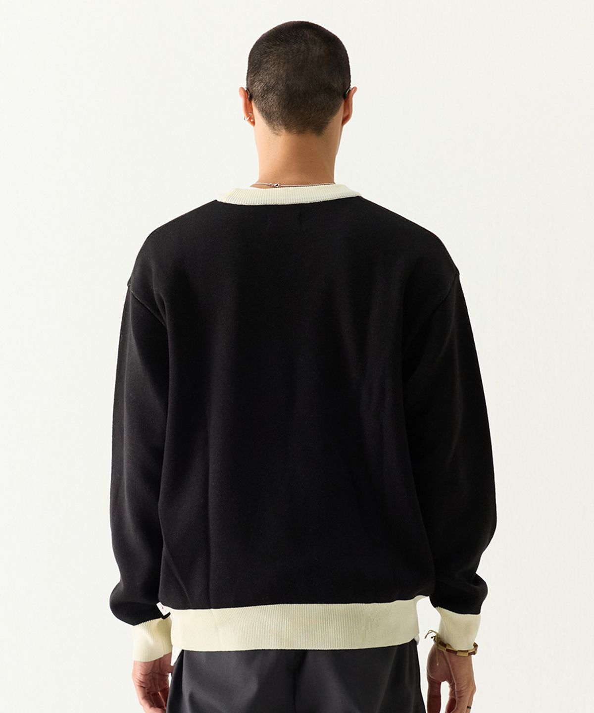 프로-스펙스(PRO-SPECS) LOGO CREWNECK KNIT BLAK