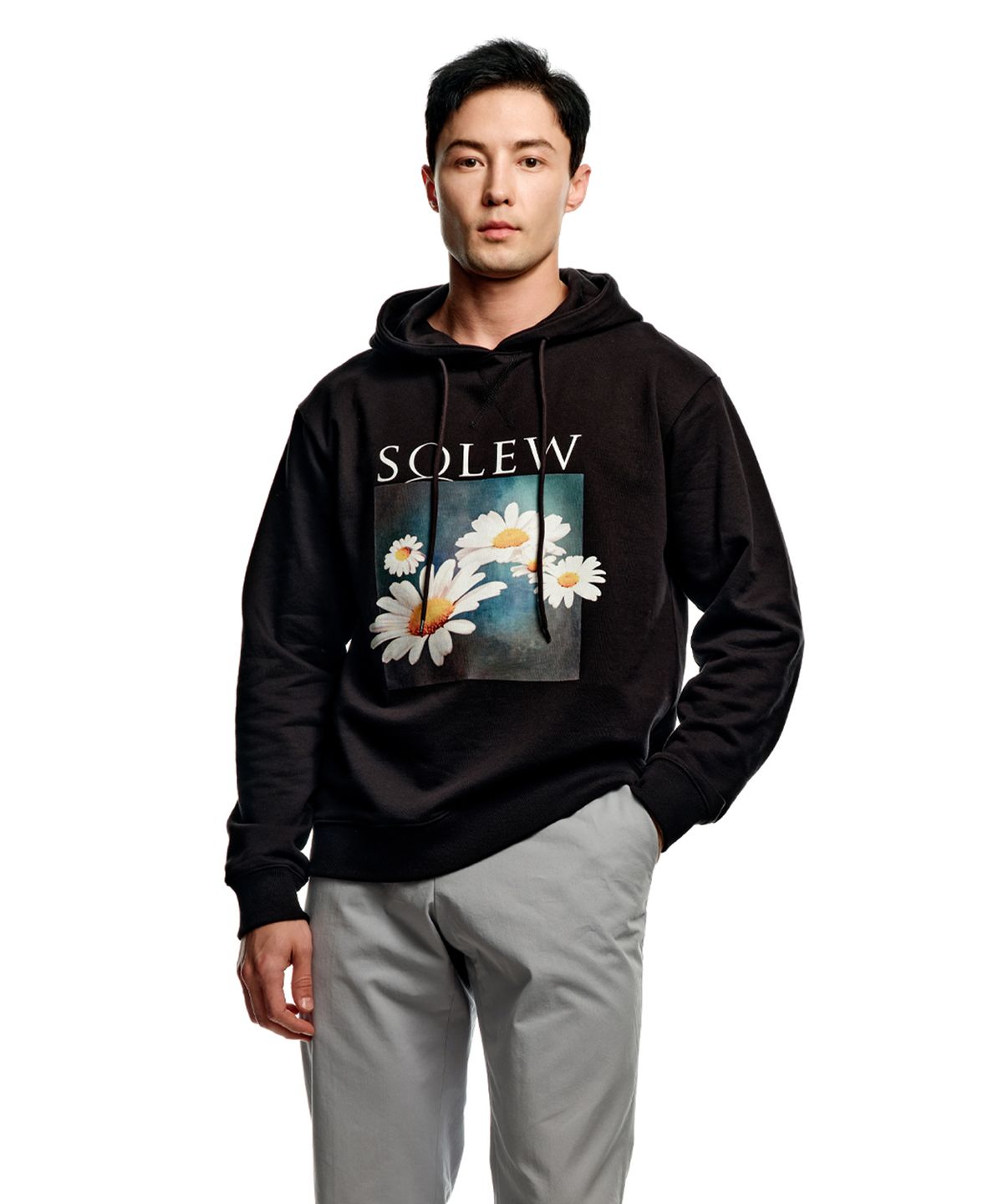 소루(SOLEW) 플라워 그래픽 후드티_블랙
