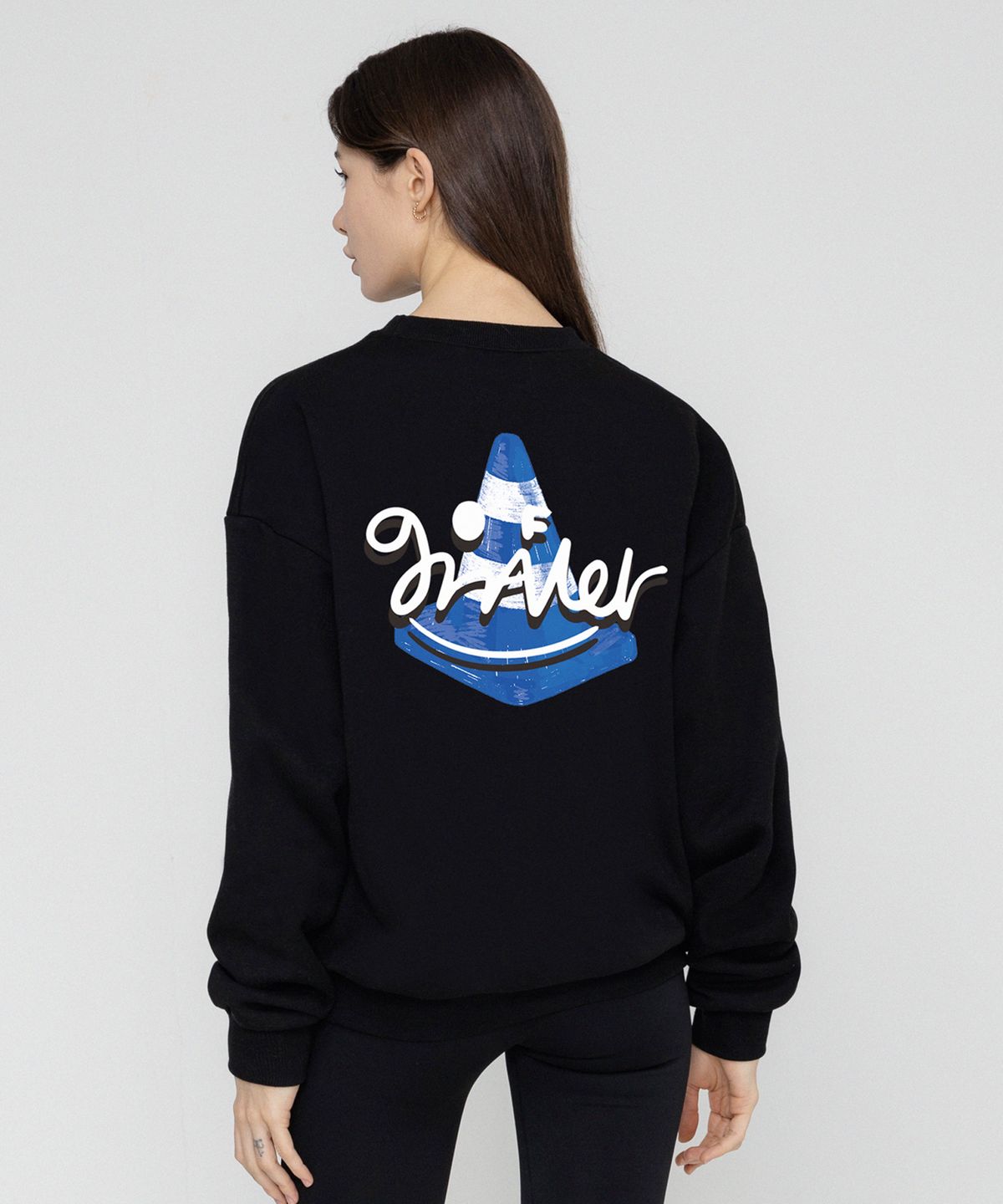 그레이버(GRAVER) [UNISEX]GRAVER SIGN 스마일 백로고 맨투맨_블랙/블루 로고