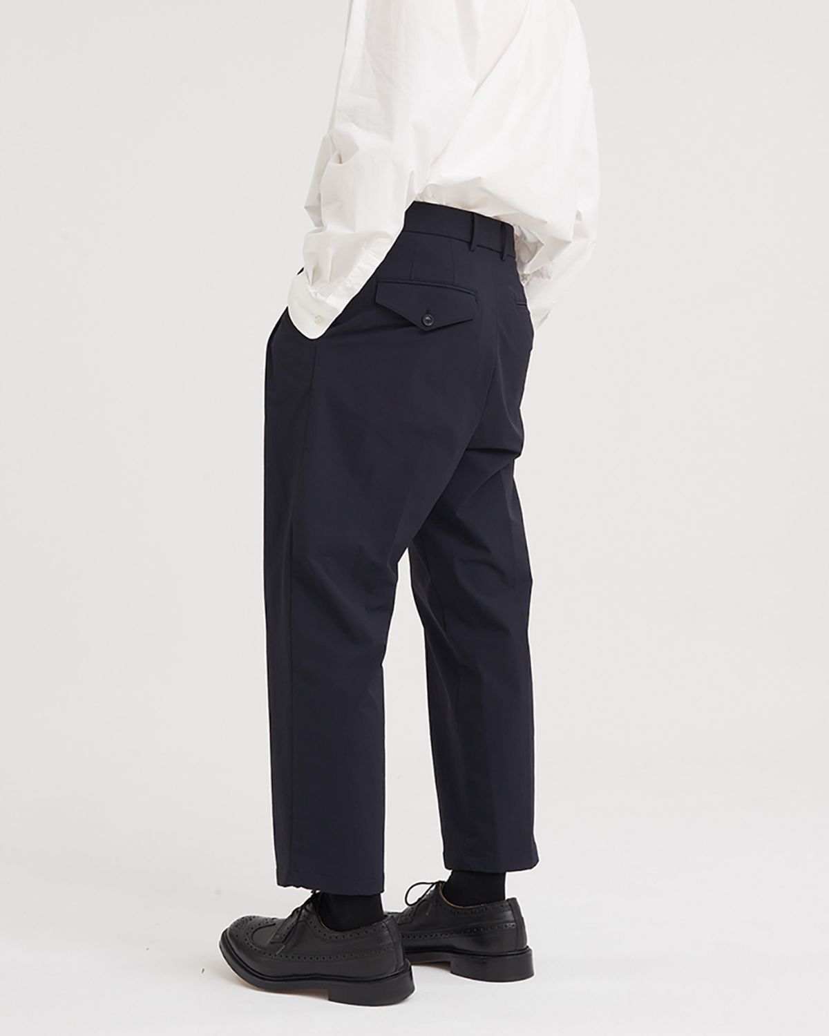 히즈핸더(HISHANDER) CORDURA® TWO PLEATS TAPERED PANTS