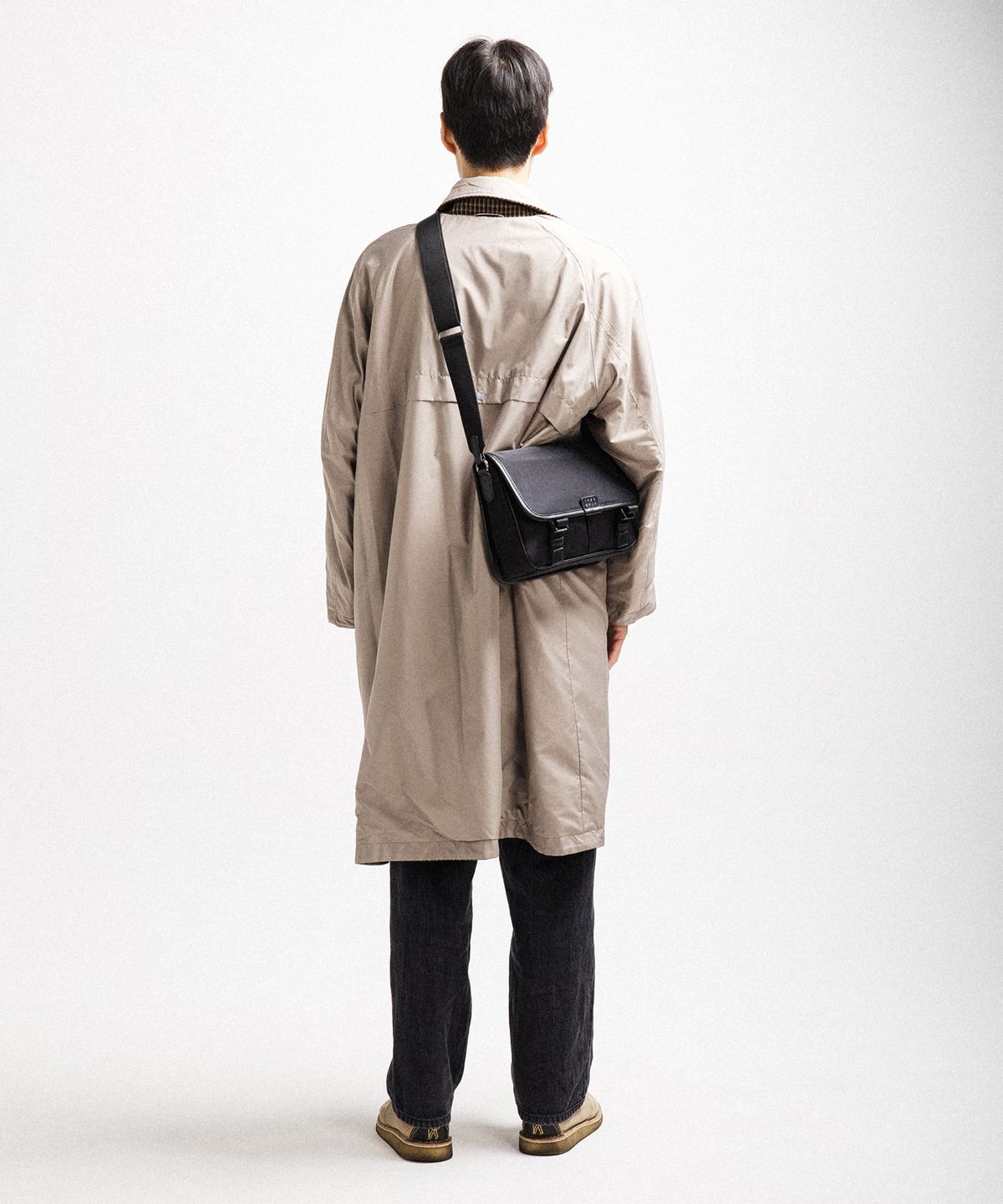 에이지 그레이(AGED GRAY) 나일론미니메신저(블랙)