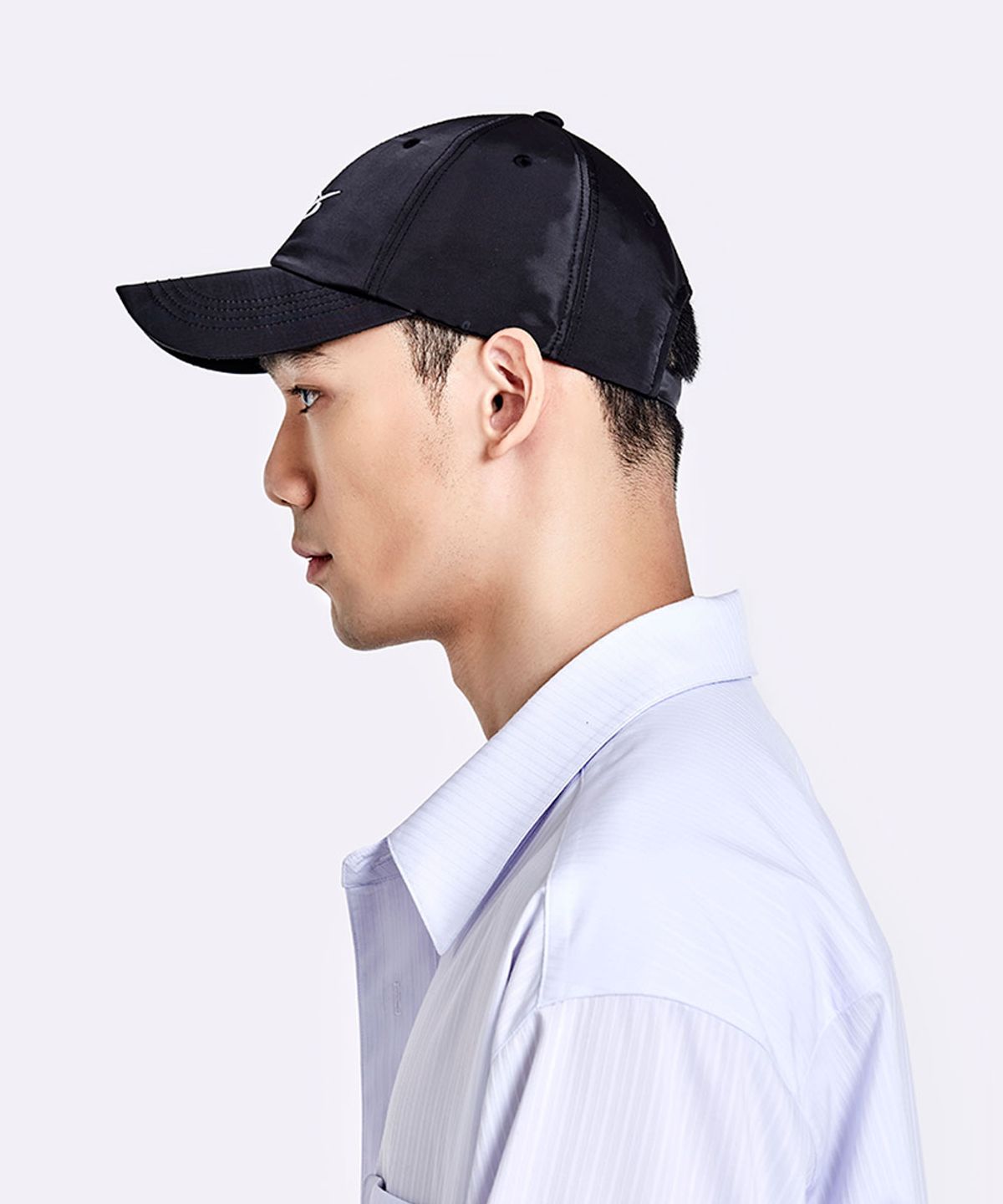51퍼센트(51PERCENT) Shiny white logo embroidery cap - black