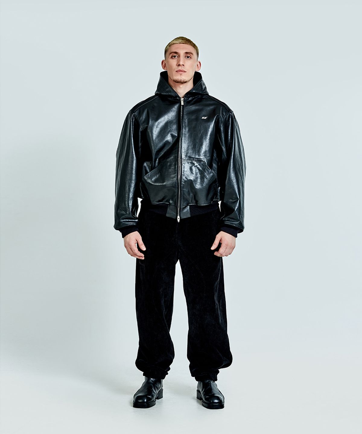 51퍼센트(51PERCENT) Triangle sweatpants - Black