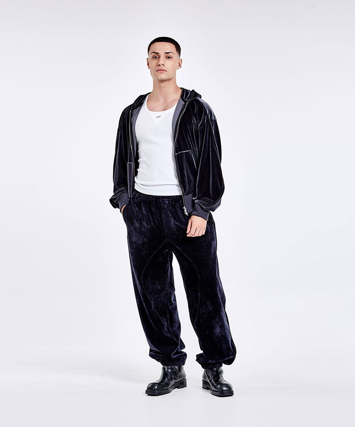 51퍼센트(51PERCENT) Triangle sweatpants - Navy