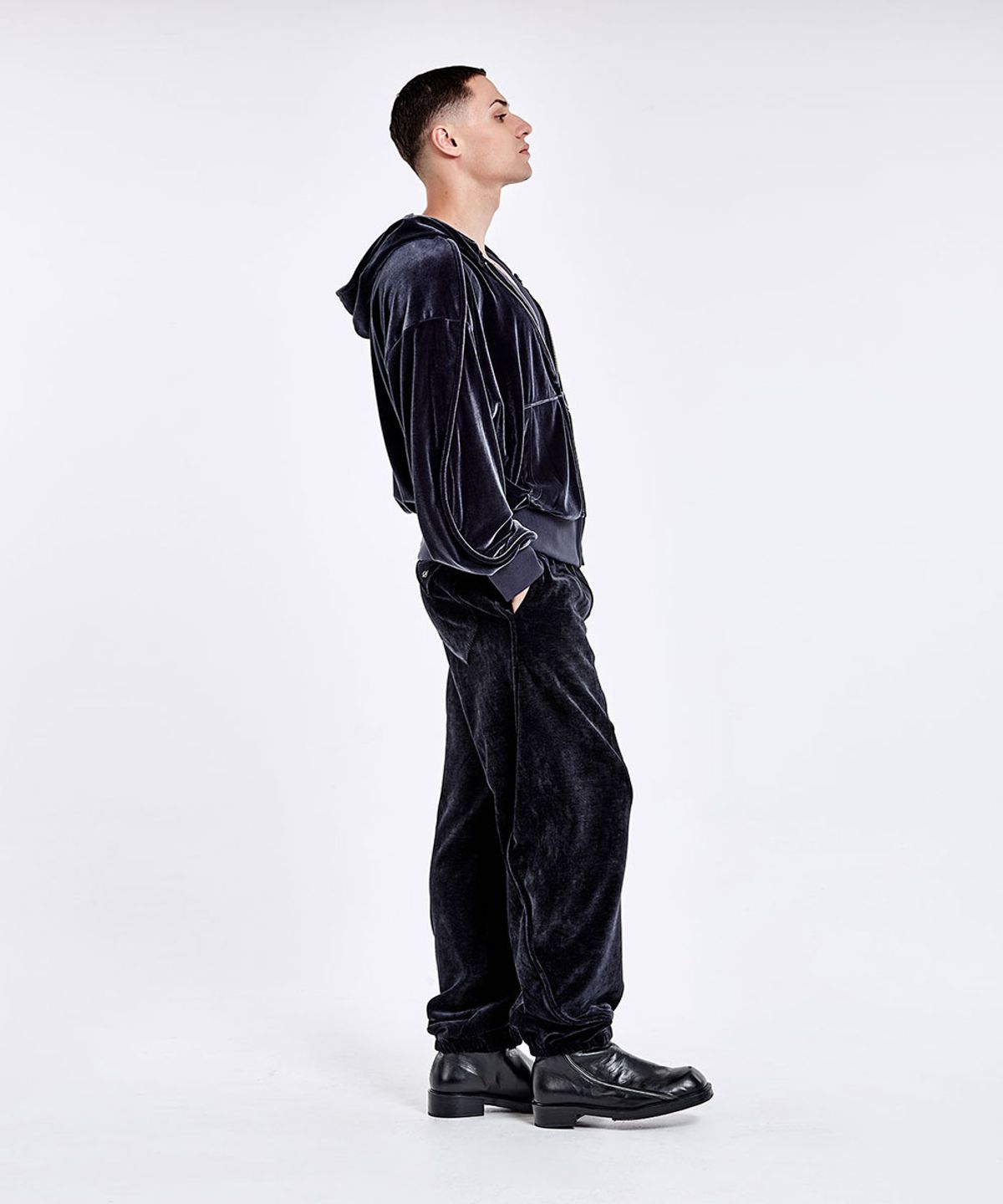51퍼센트(51PERCENT) Triangle sweatpants - Navy
