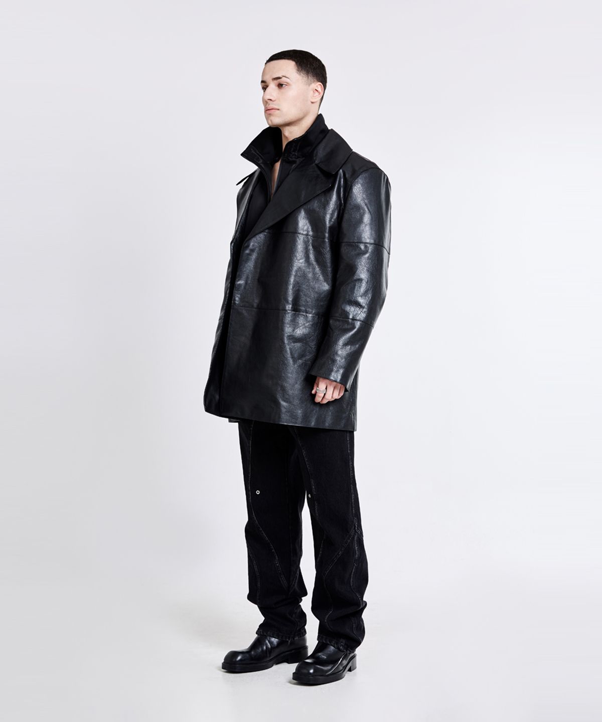 51퍼센트(51PERCENT) Double-breasted leather trench Jacket - Black