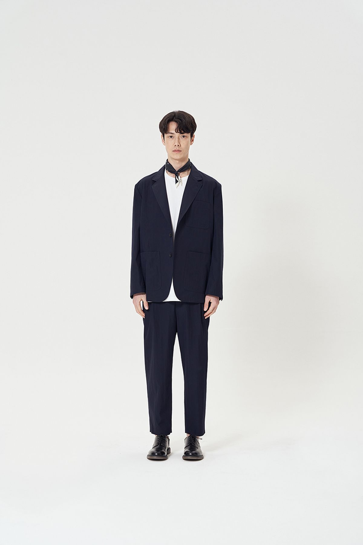 히즈핸더(HISHANDER) TWO PLEATS TAPERED PANTS