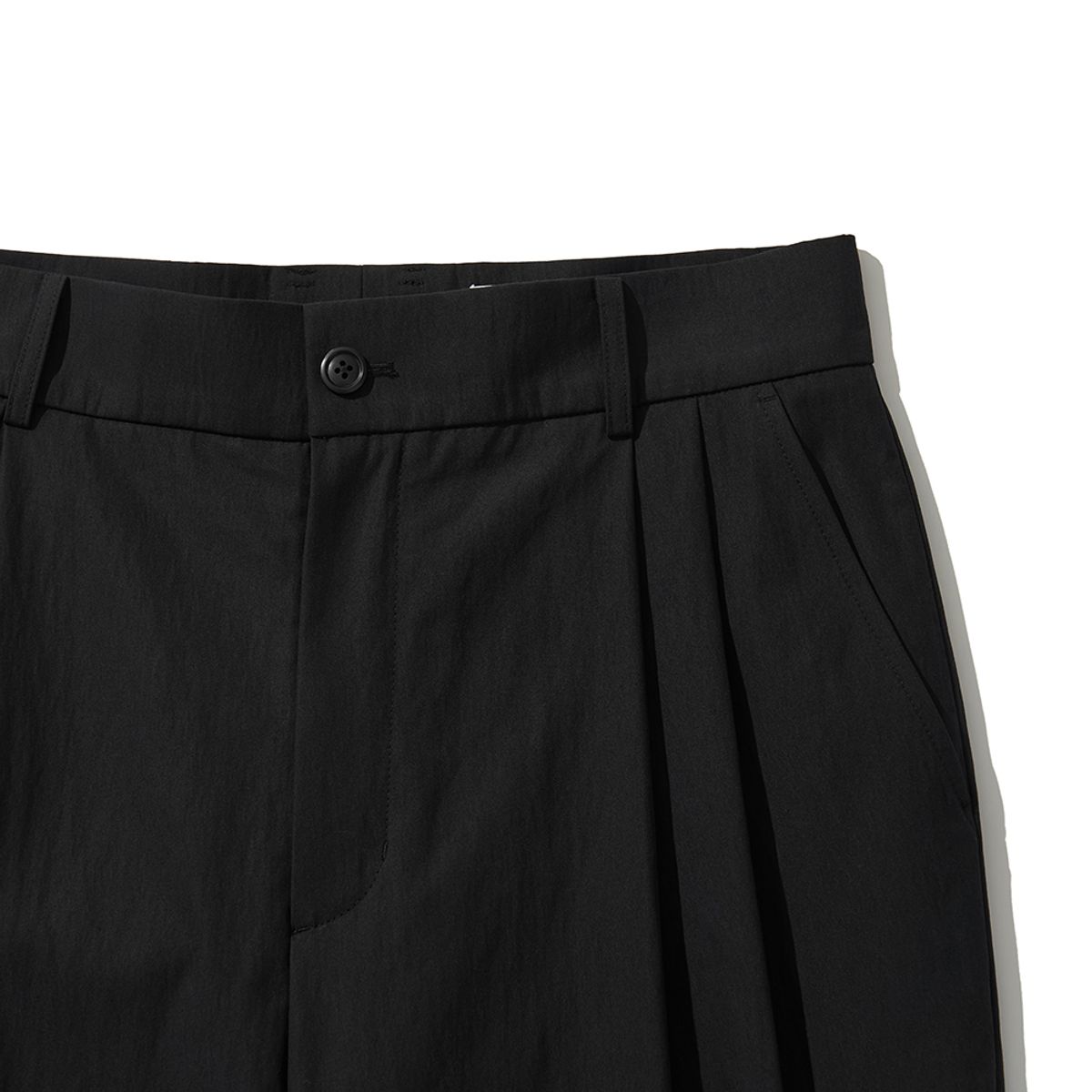 히즈핸더(HISHANDER) TWO PLEATS TAPERED PANTS
