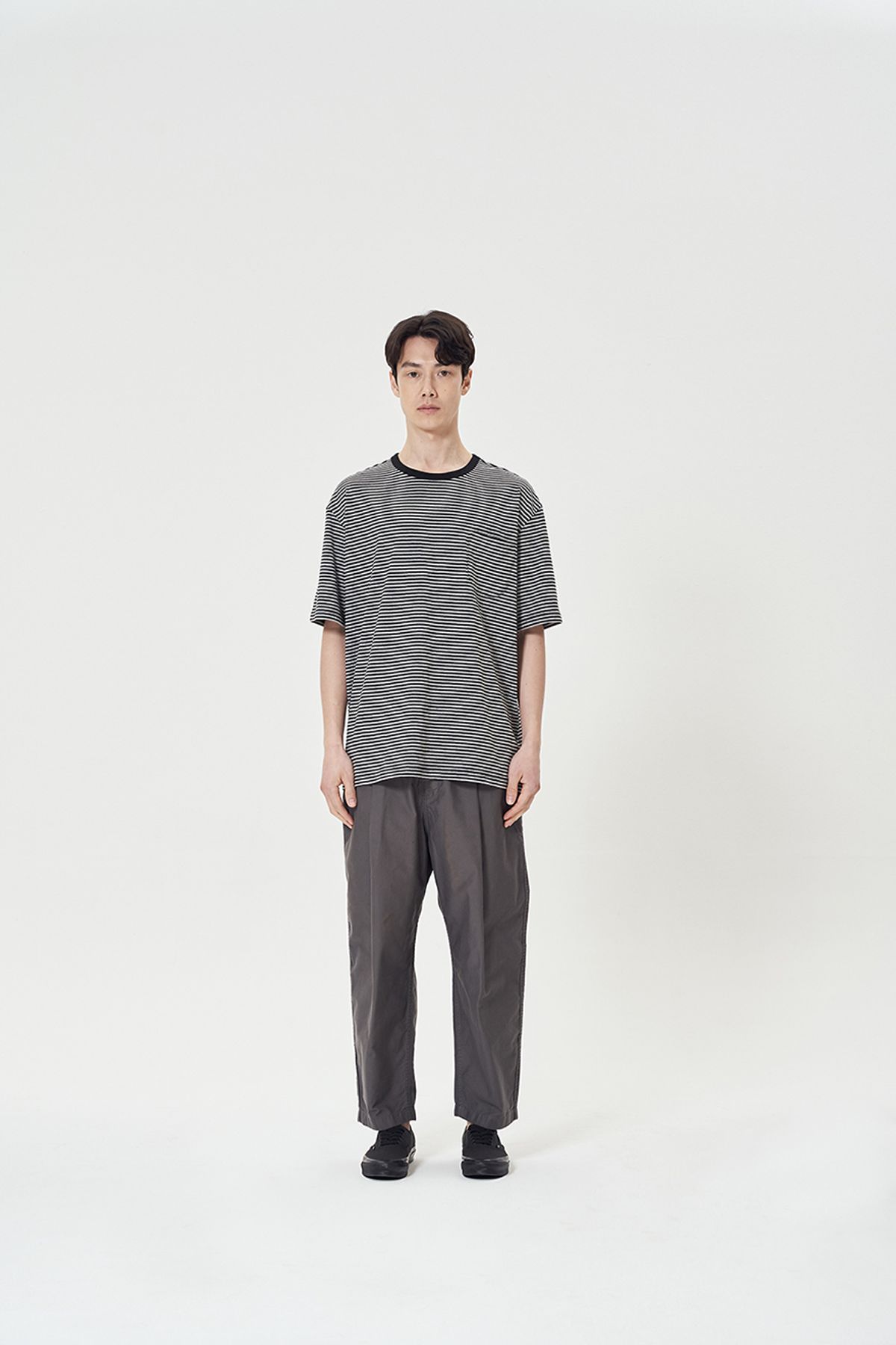 히즈핸더(HISHANDER) MOLESKIN WIDE TAPERED PANTS