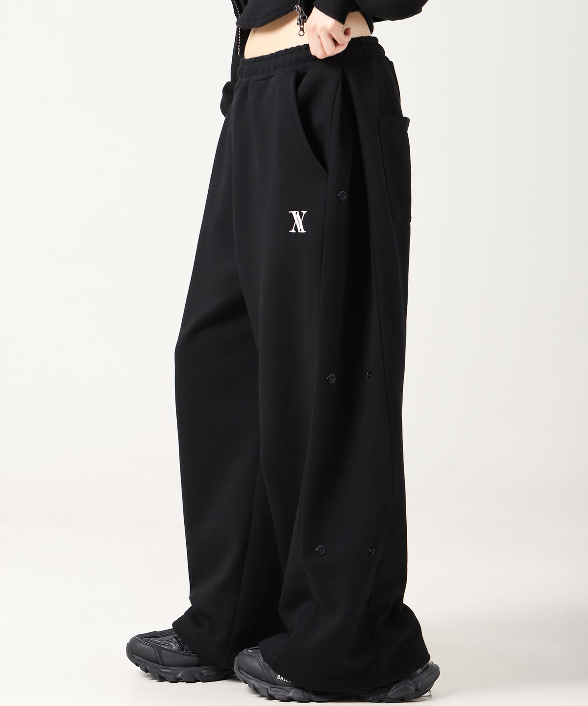 어반드레스(AVANDRESS) AV Snap Wide Pants GREY