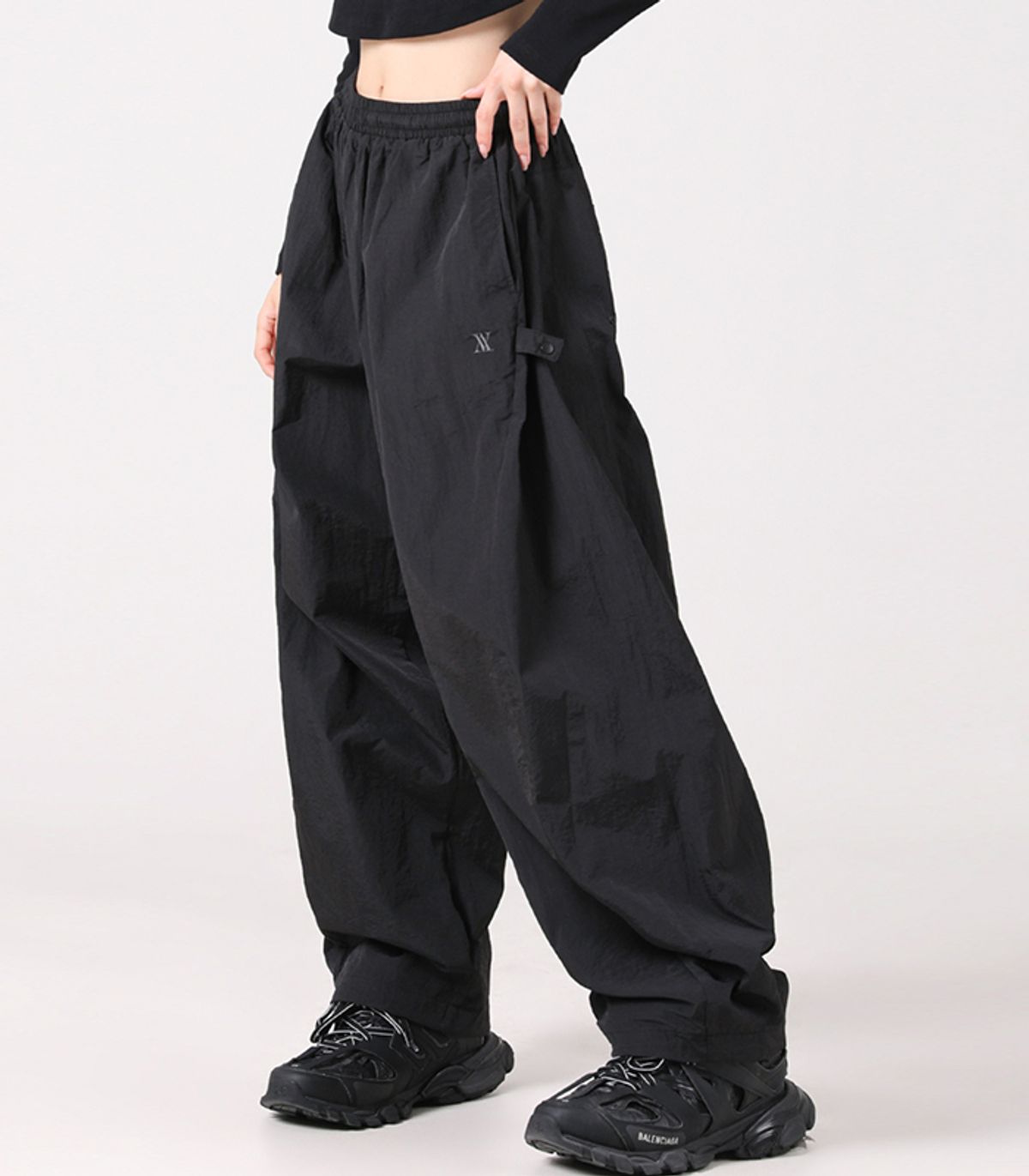 어반드레스(AVANDRESS) Onesnap Taslan Pants DARK GREY