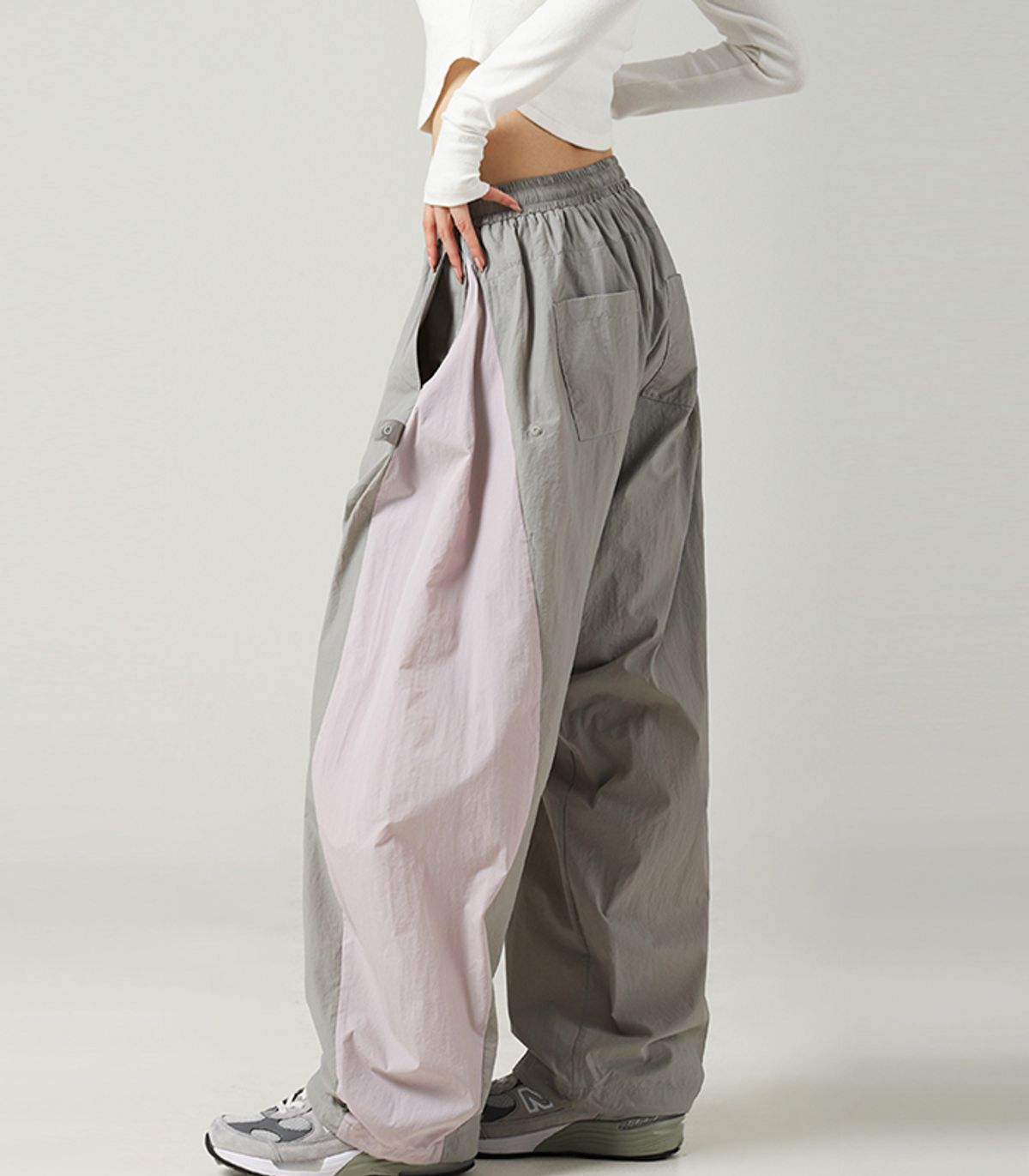 어반드레스(AVANDRESS) Onesnap Taslan Pants DARK GREY
