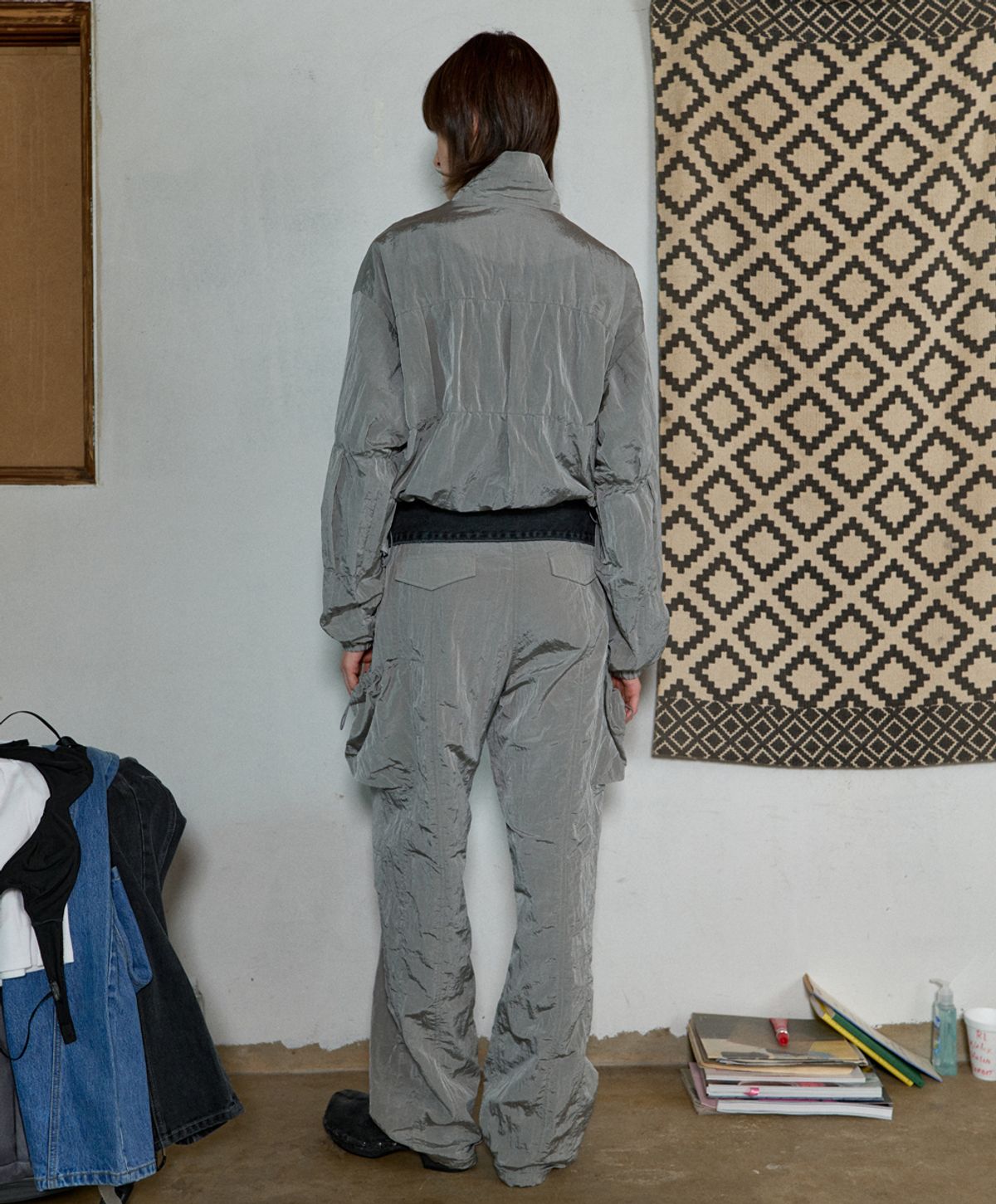 아옵트(AOPT) HIGH NECK SHIRRING BLOUSON - GRAY