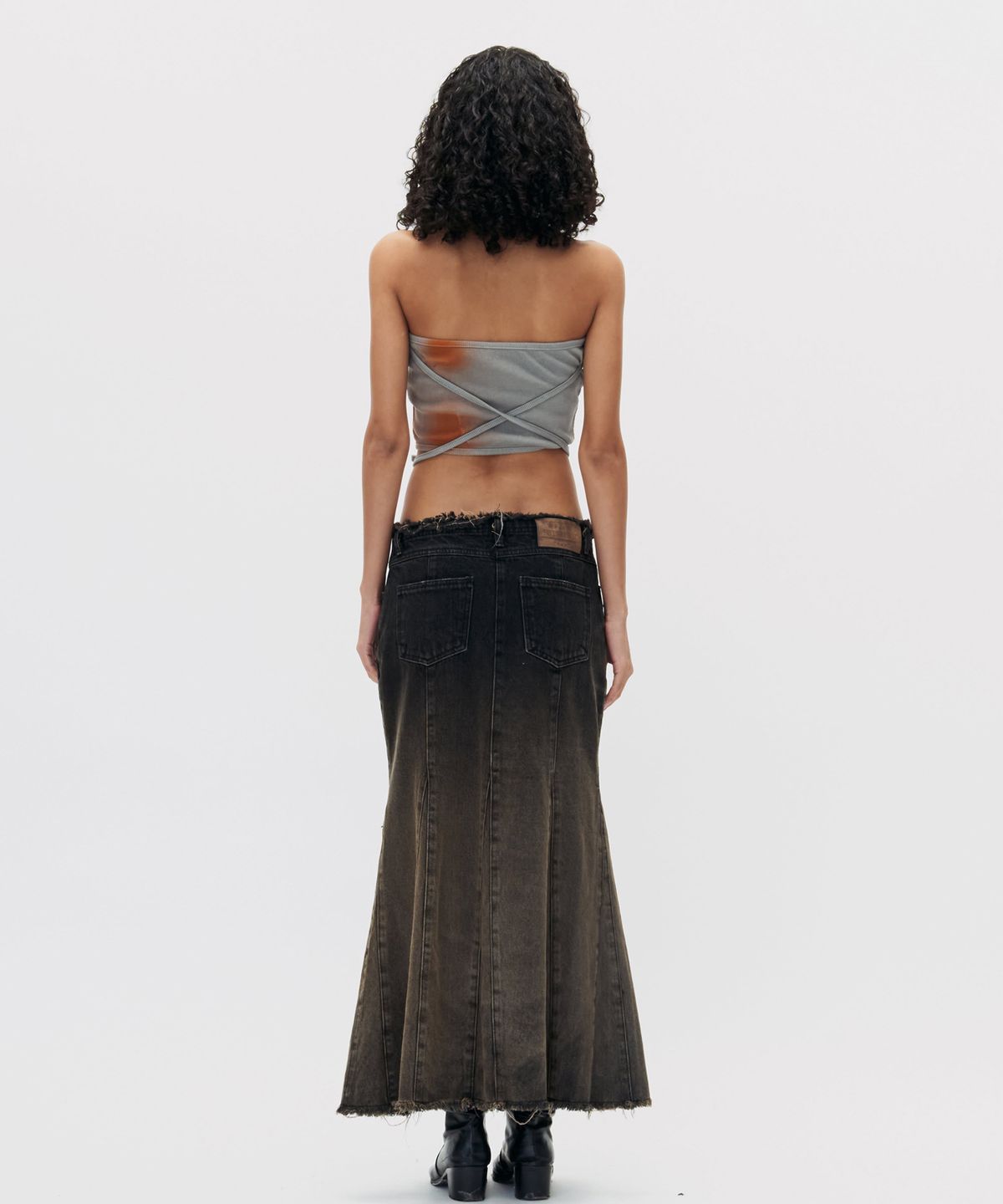 쎄쎄쎄(SETSETSET) GRADATION MERMAID FIT DENIM SKIRT BLACK