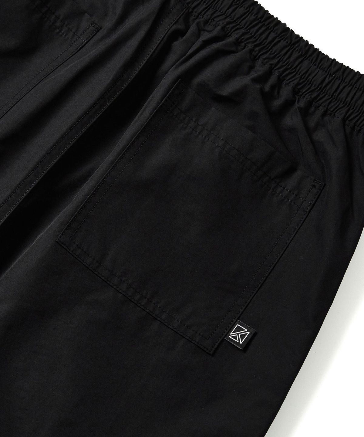 쿨트(KULTE) 와이드 파라슈트 팬츠 BLACK