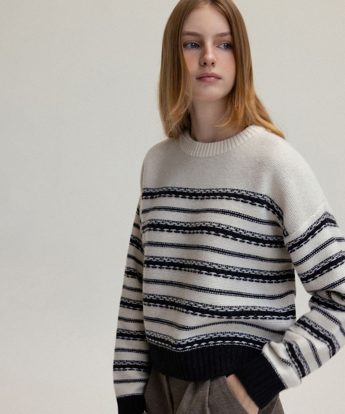 앤니즈(ANDNEEDS) Line wool knit (ivory)