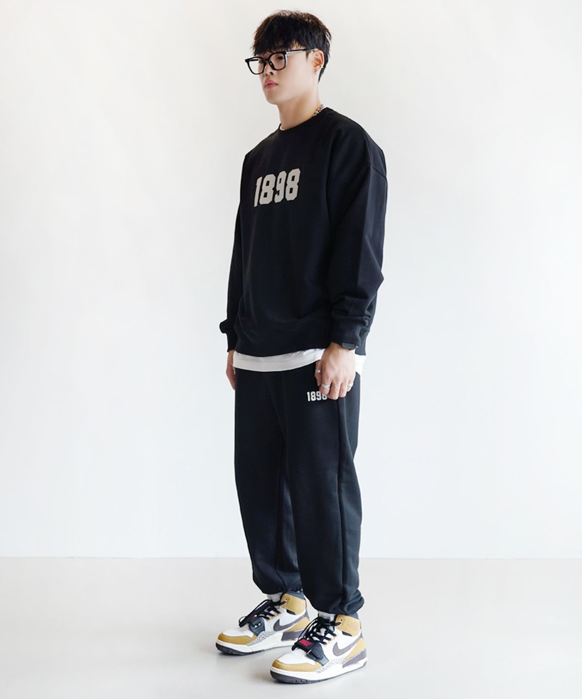 더마일(THEMILE) 1898 GARMENTS SWEAT MTM [BLACK]