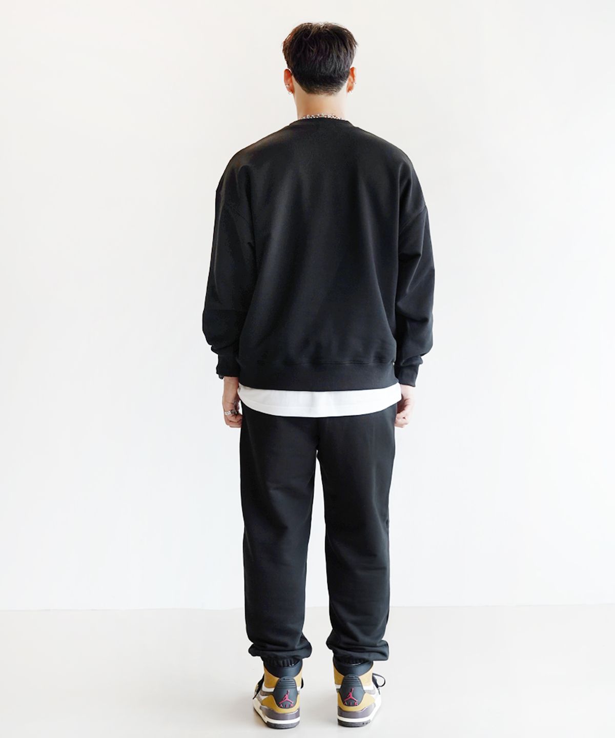 더마일(THEMILE) 1898 GARMENTS SWEAT MTM [BLACK]