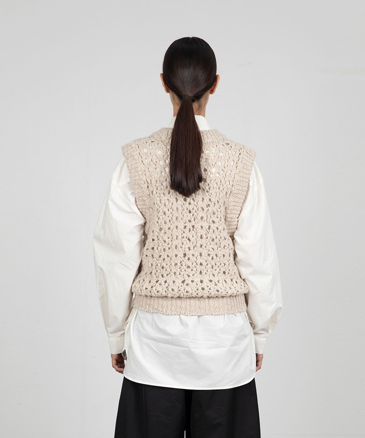 아모멘토(AMOMENTO) CROCHET VEST_BEIGE