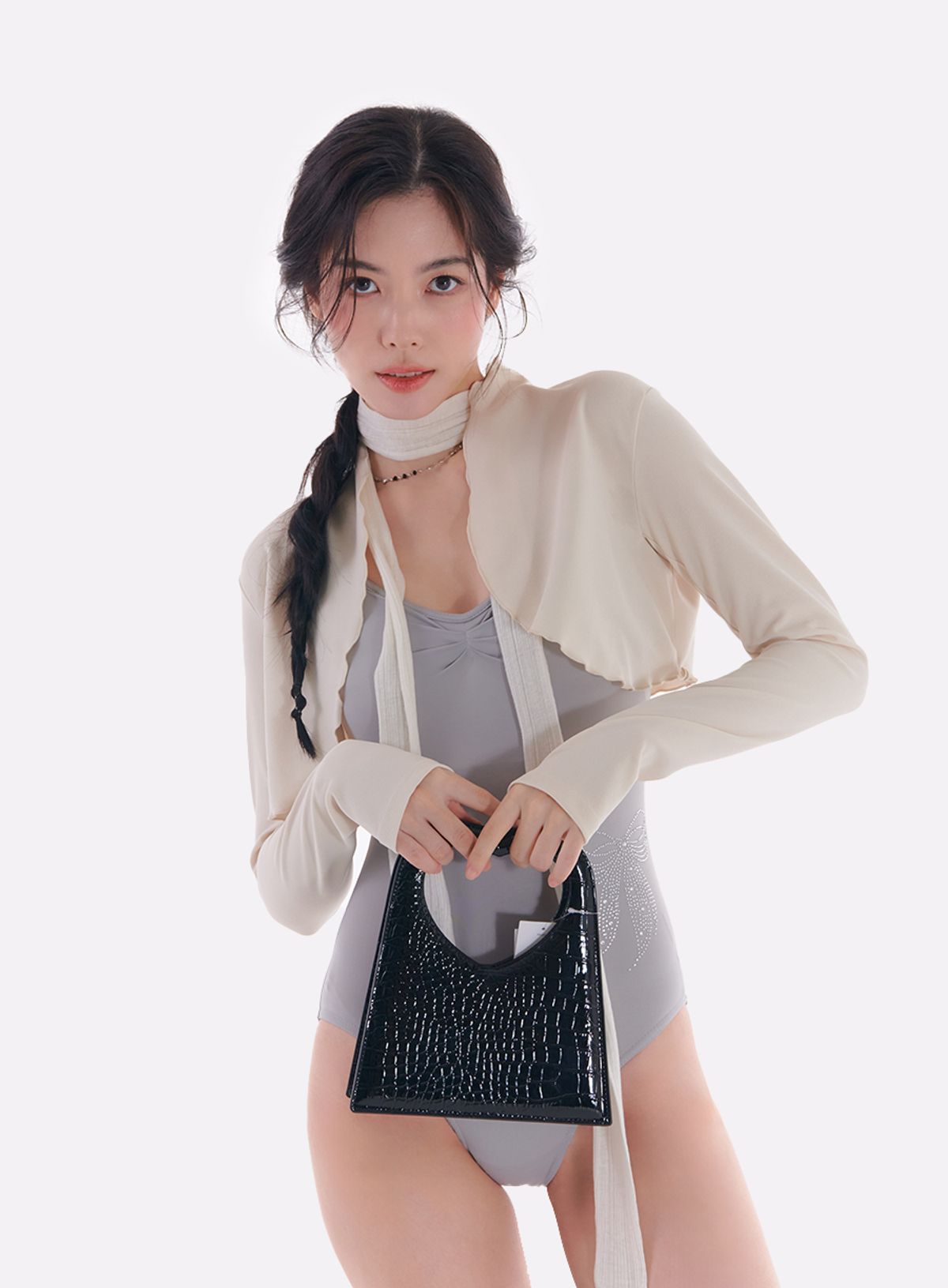 레르(LER) 루즈핏 볼레로 아이보리 L23OT01IV
