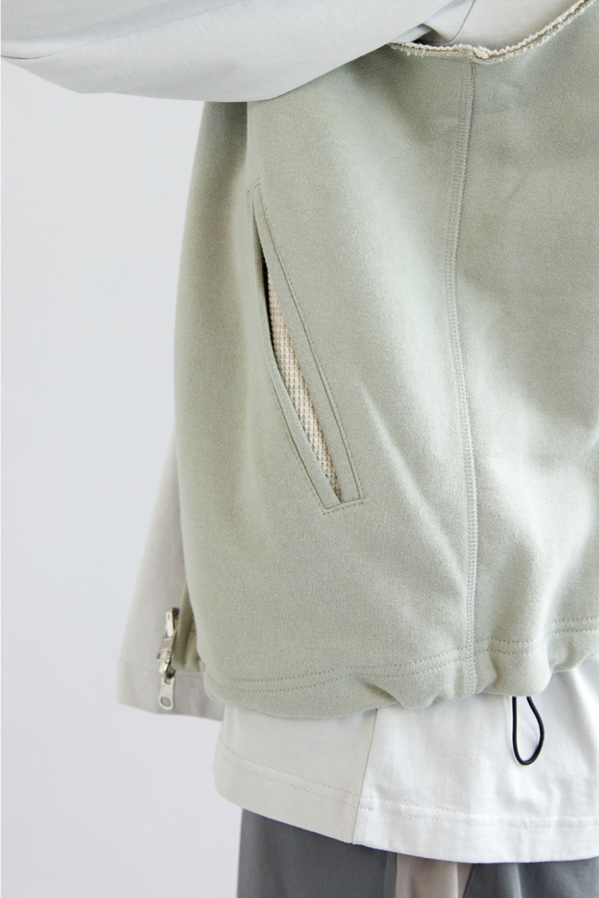 해칭룸(HATCHINGROOM) Reversible Jersey Vest Olive Grey