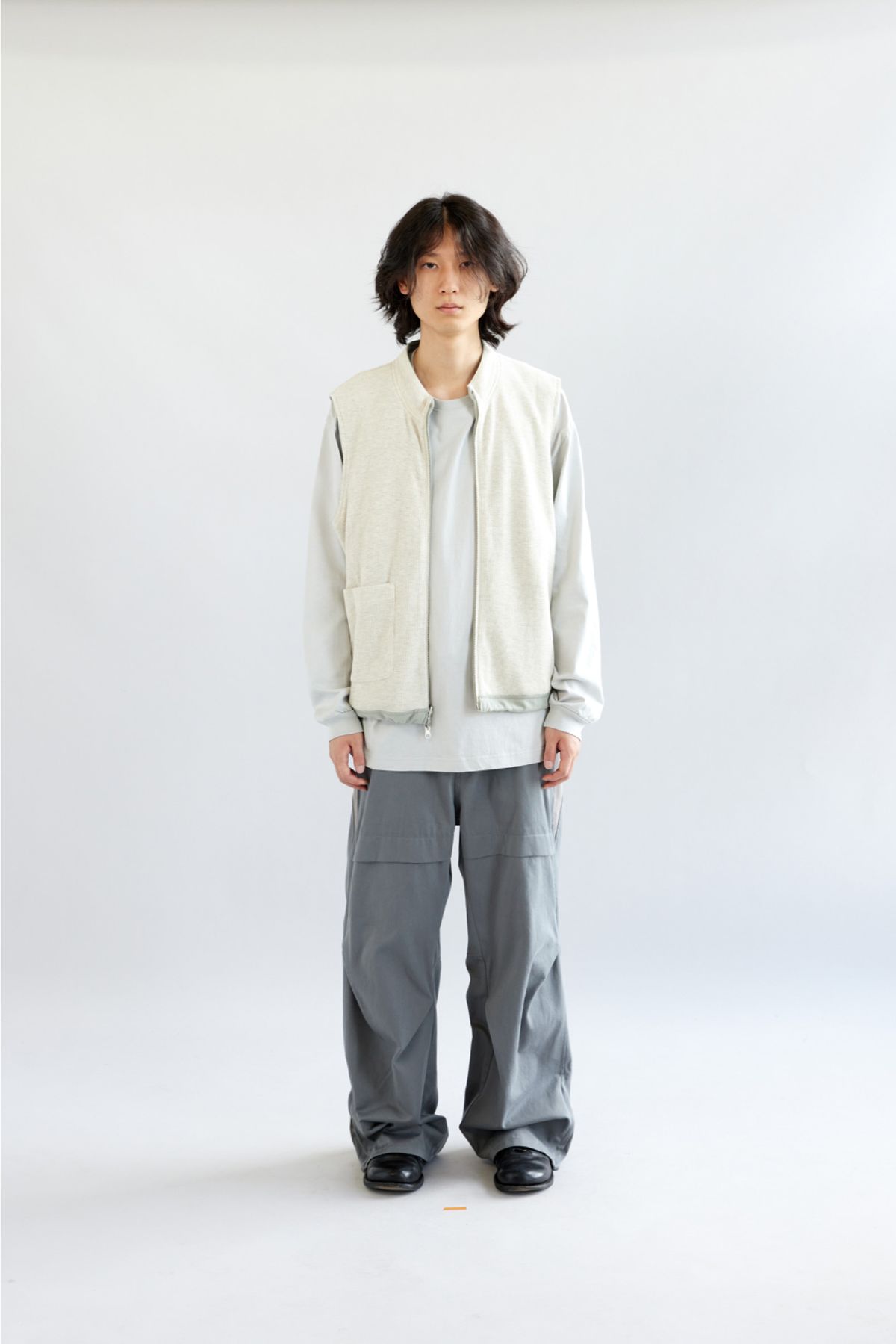 해칭룸(HATCHINGROOM) Reversible Jersey Vest Olive Grey