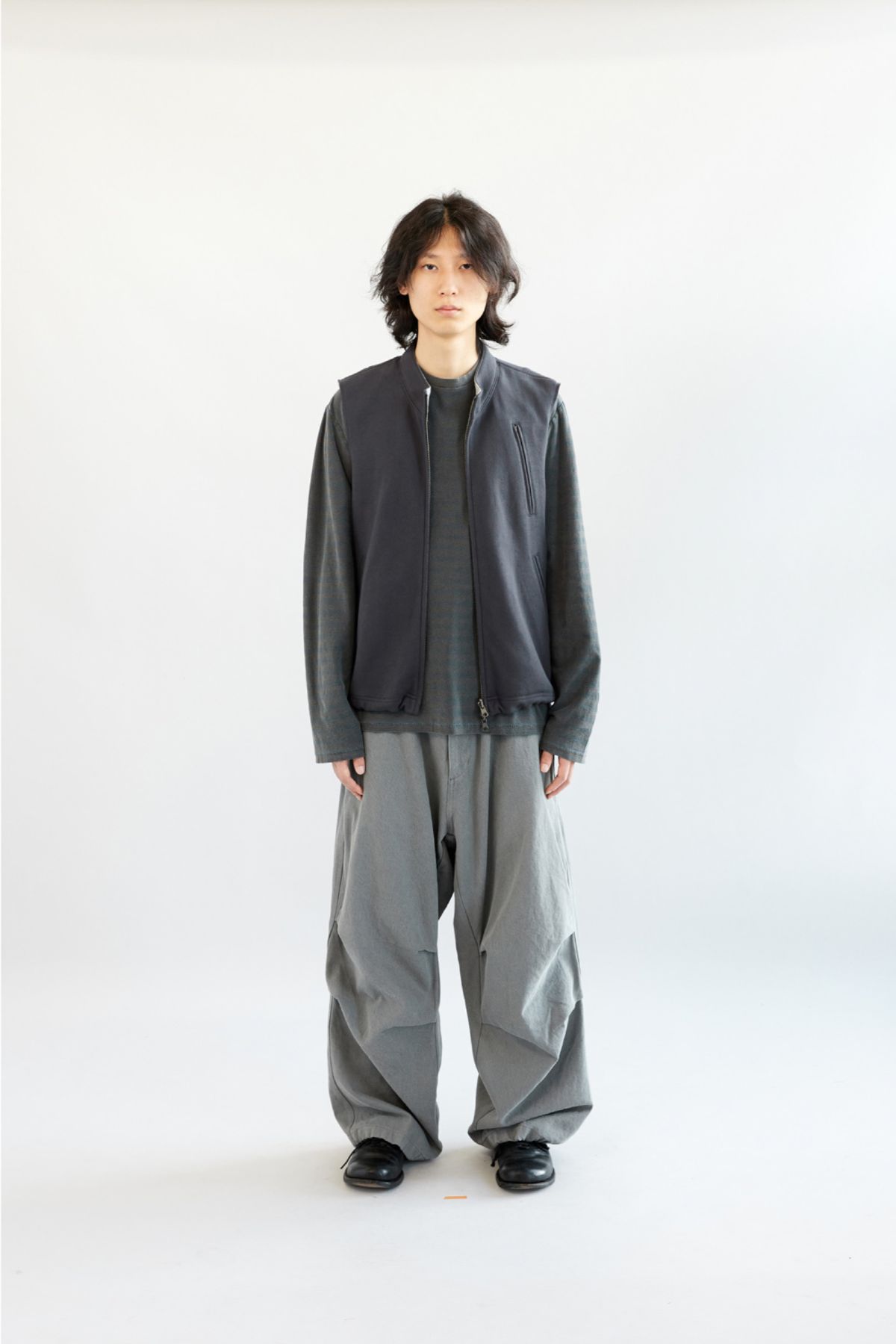 해칭룸(HATCHINGROOM) Reversible Jersey Vest Washed Navy