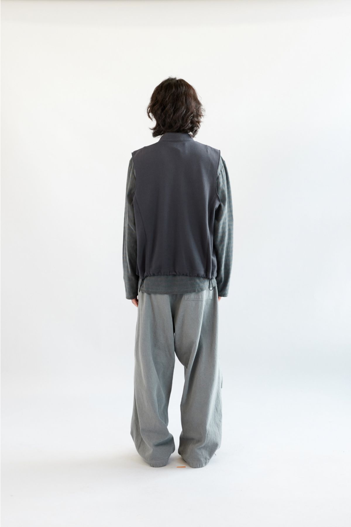 해칭룸(HATCHINGROOM) Reversible Jersey Vest Washed Navy