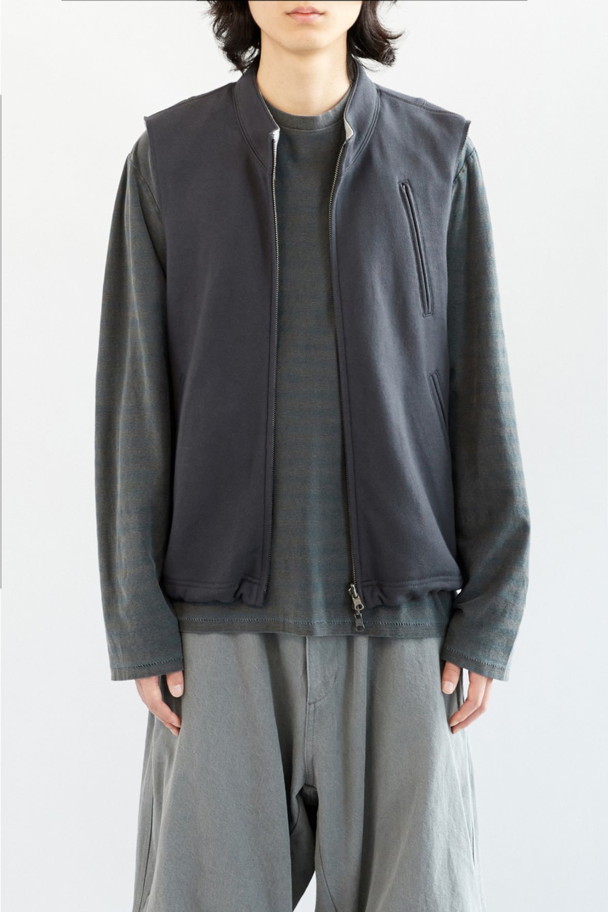 해칭룸(HATCHINGROOM) Reversible Jersey Vest Washed Navy