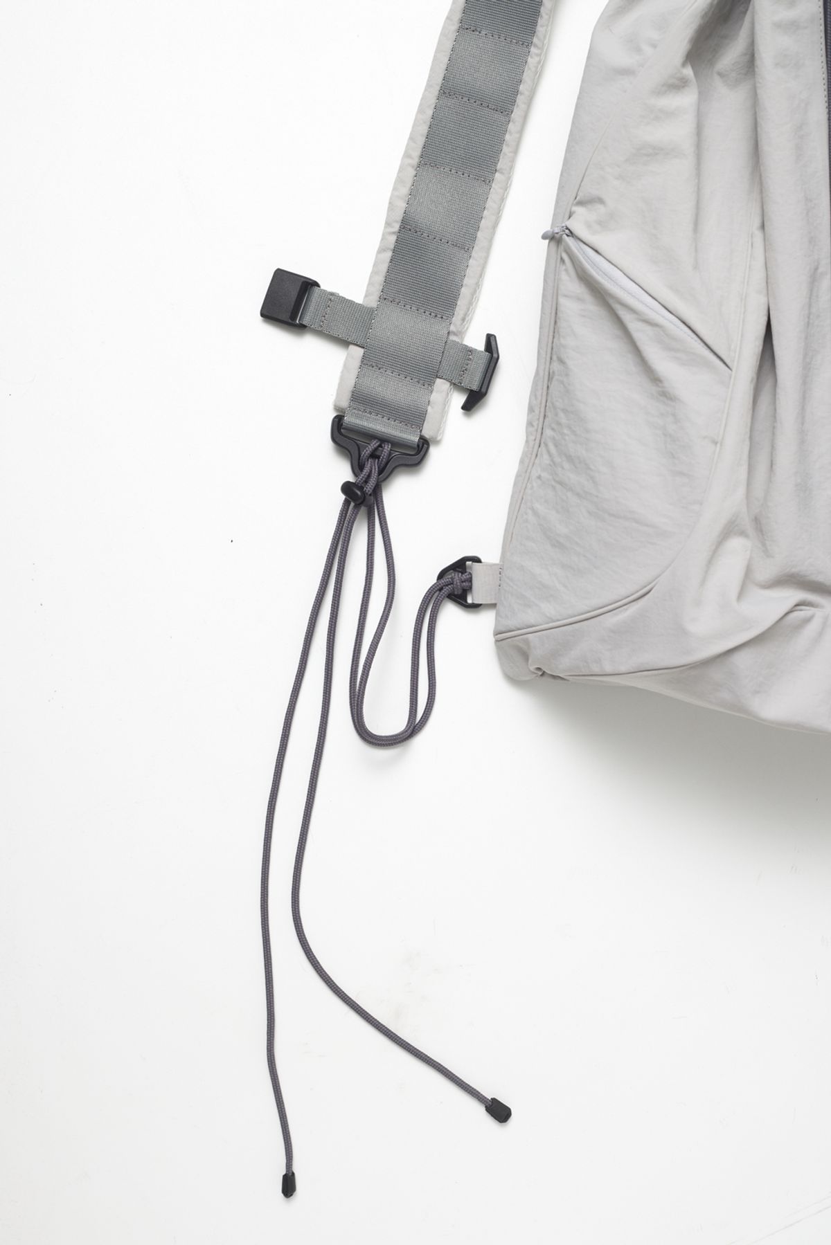 해칭룸(HATCHINGROOM) String Backpack Nylon Light Grey