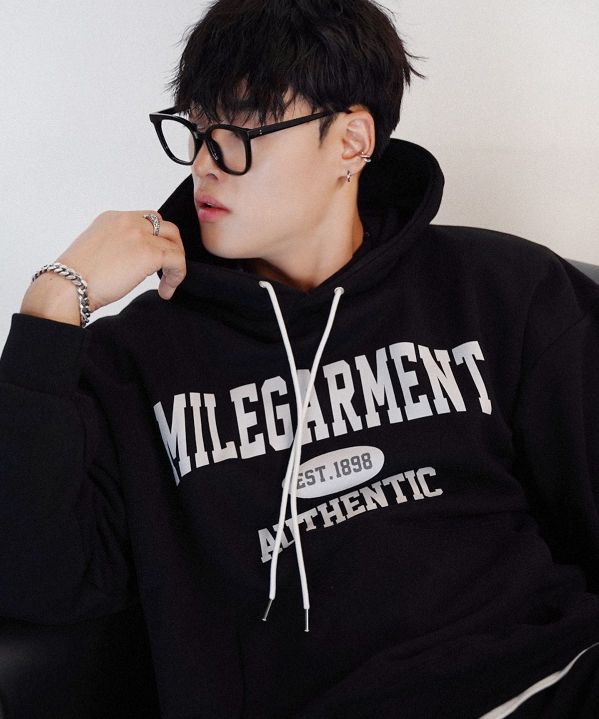 더마일(THEMILE) MILE GARMENTS SWEAT HOODIE [BLACK]