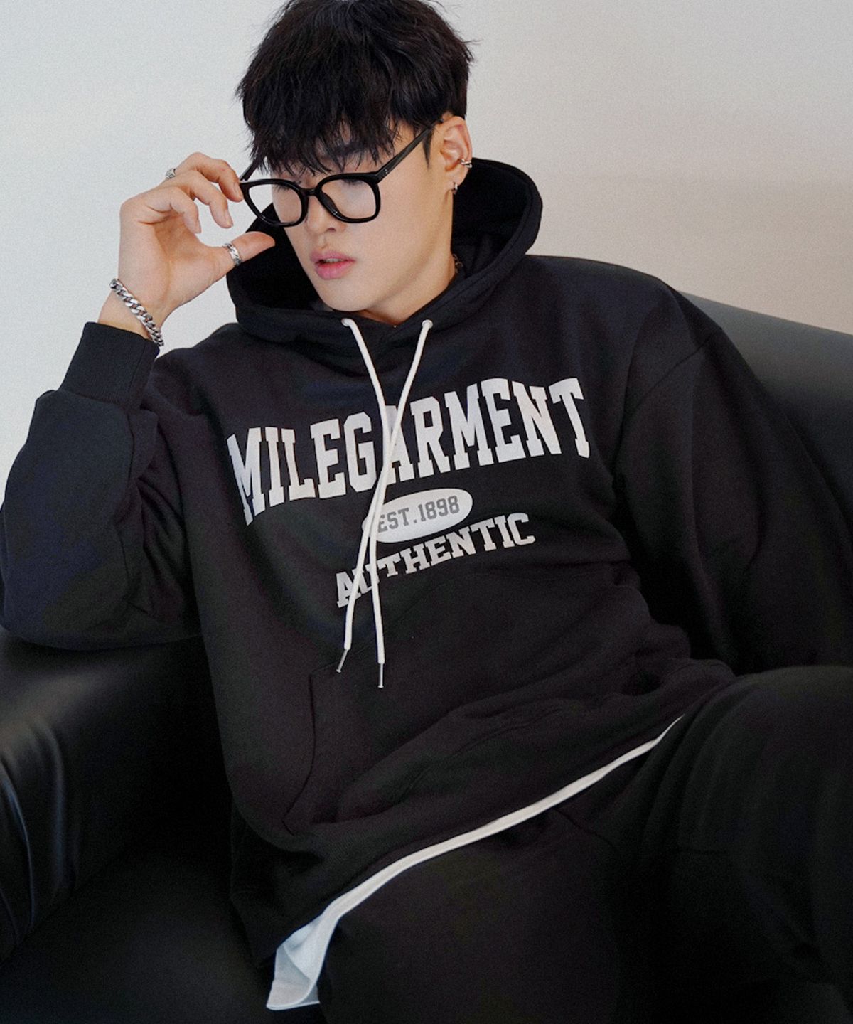 더마일(THEMILE) MILE GARMENTS SWEAT HOODIE [BLACK]