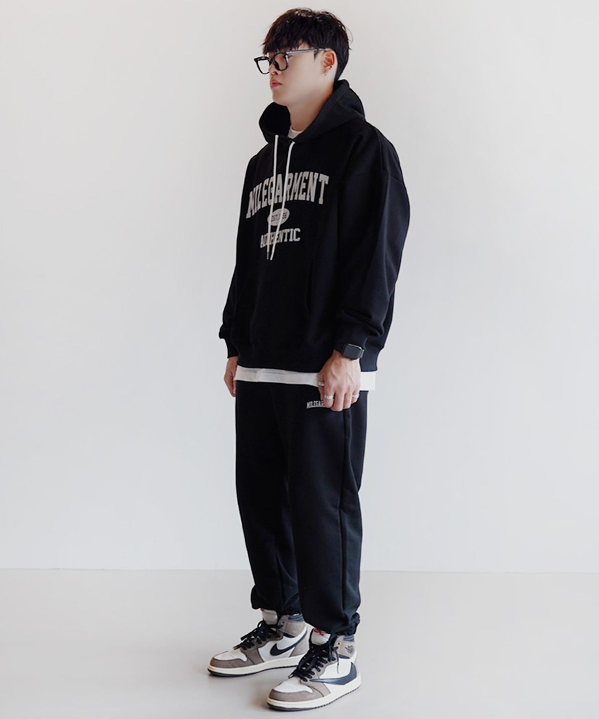 더마일(THEMILE) MILE GARMENTS SWEAT HOODIE [BLACK]