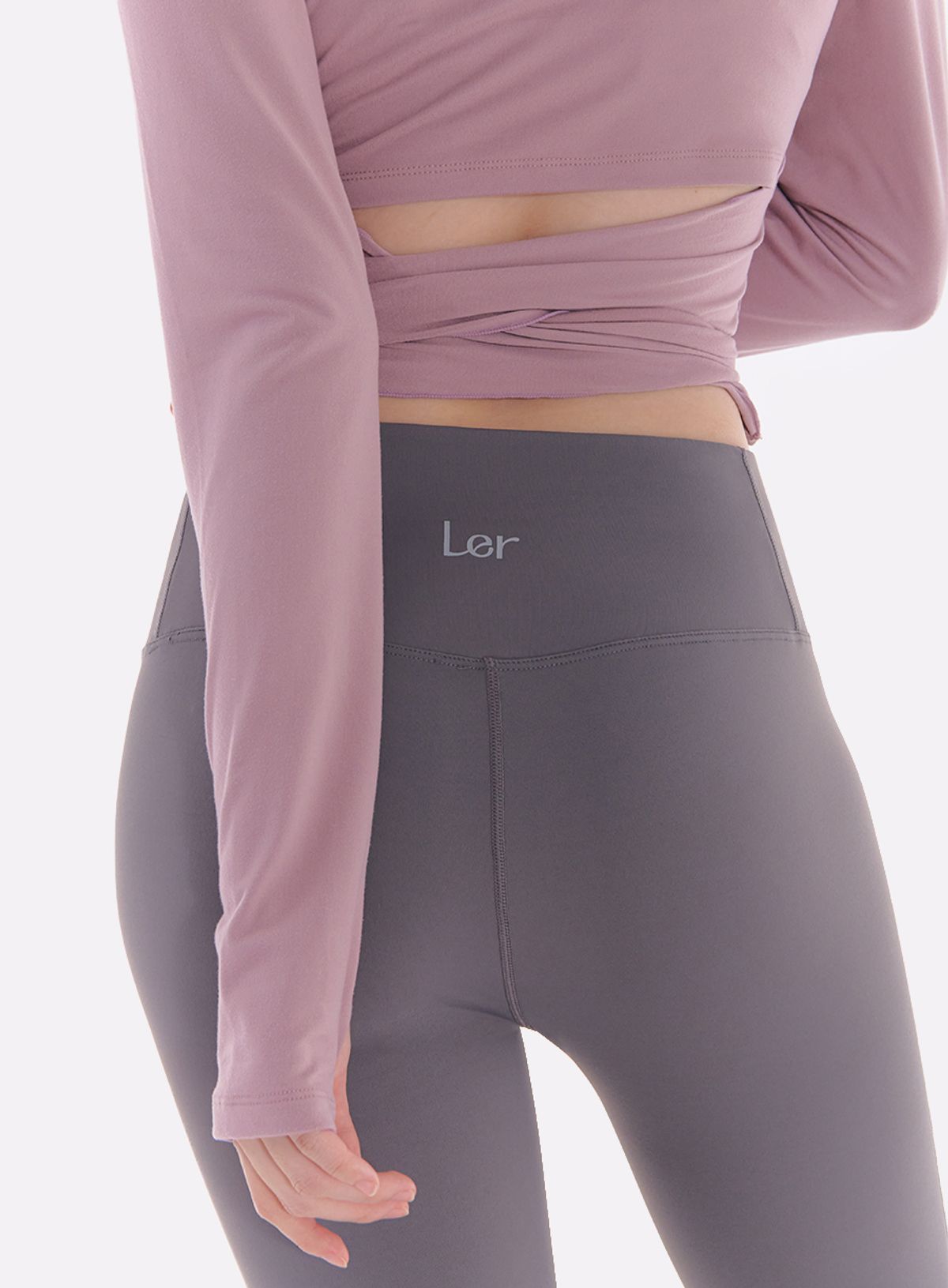 레르(LER) 부츠컷 롱 레깅스 차콜 L23PT01CH