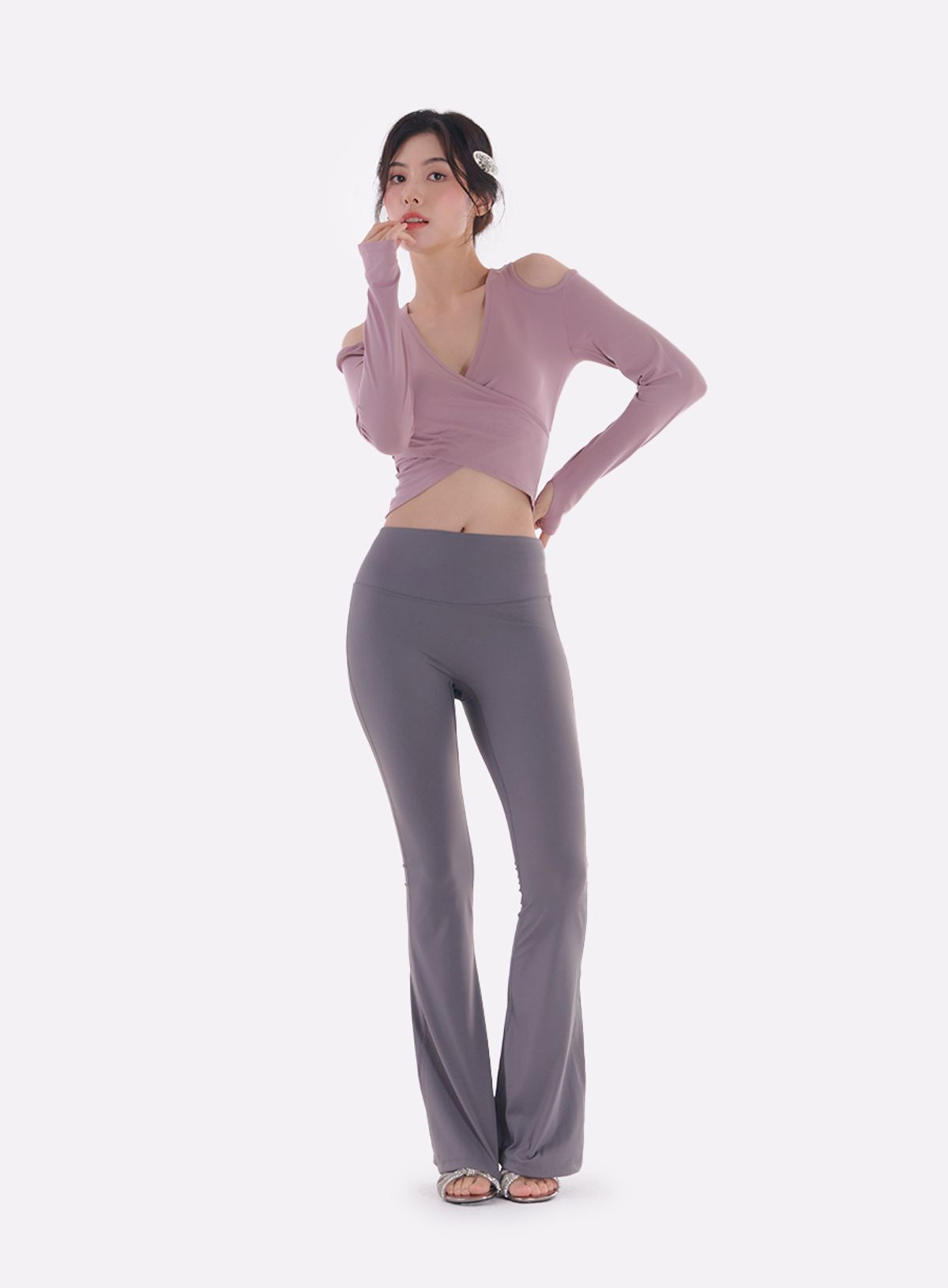 레르(LER) 부츠컷 롱 레깅스 차콜 L23PT01CH