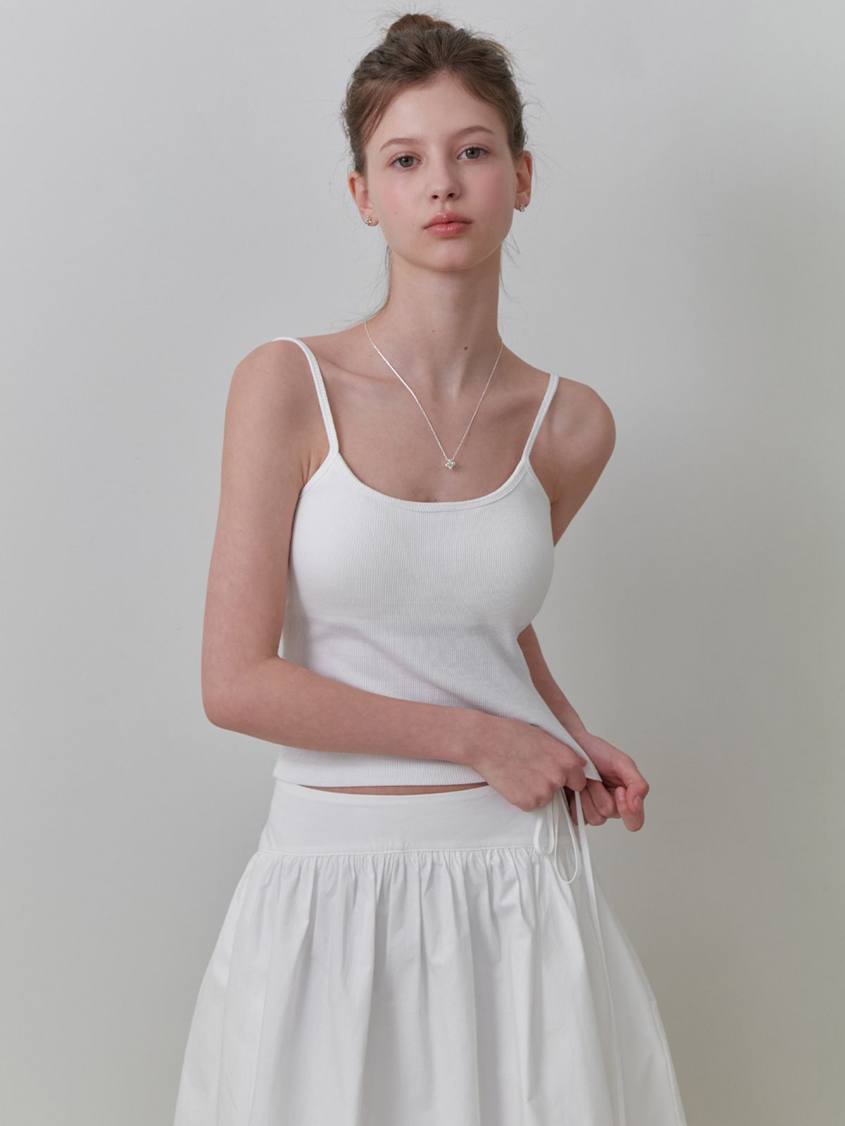 리엘(RE L) [40th] Mor sleeveless (ivory)