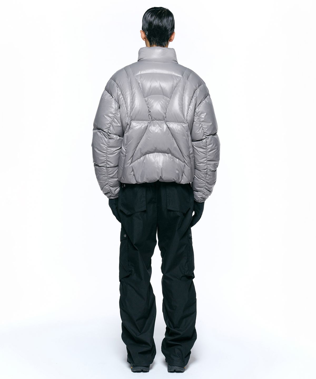인사일런스(INSILENCE) 웨이브라인 다운 자켓 LIGHT GREY