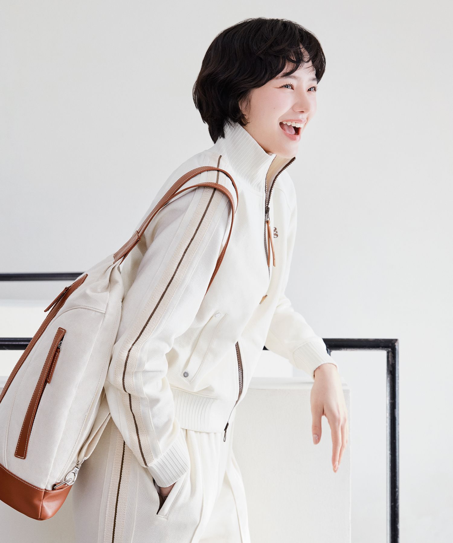 MUSINSA | SATUR Lawton All Day Track Zip-Up Jacket Resort Cream