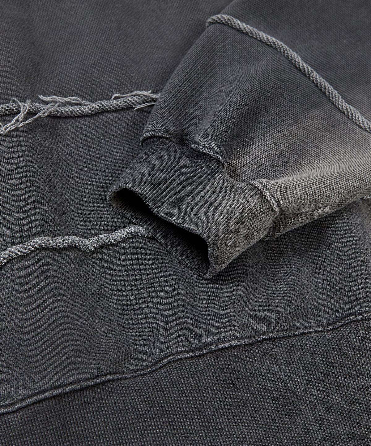 이에이(IEY) CUTTING COLLAR SWEATSHIRT Charcoal