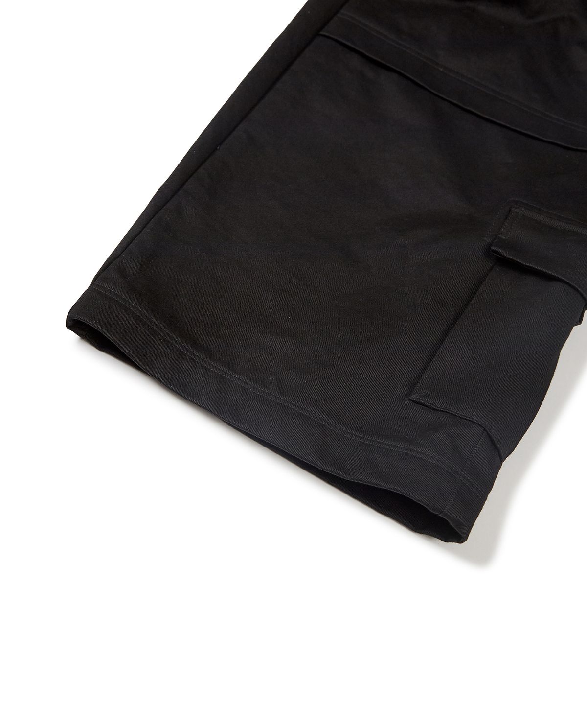 이에이(IEY) TOOL OVER CARGO PANTS Black