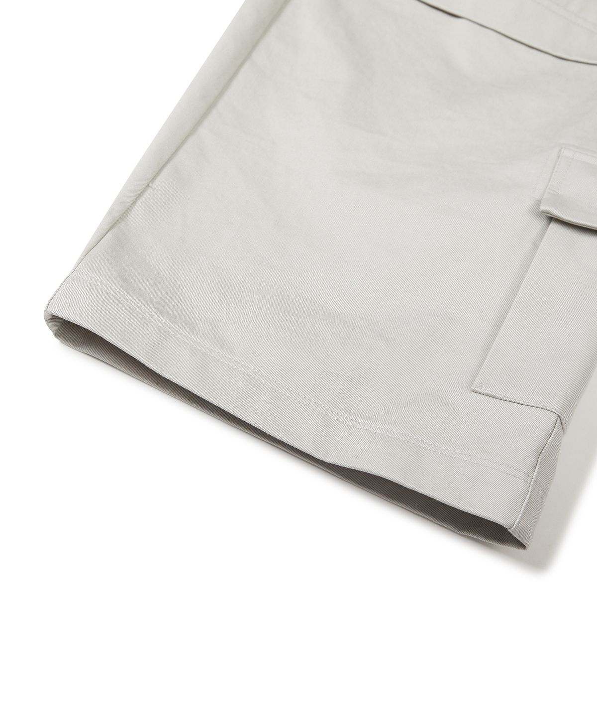 이에이(IEY) TOOL OVER CARGO PANTS Light Grey