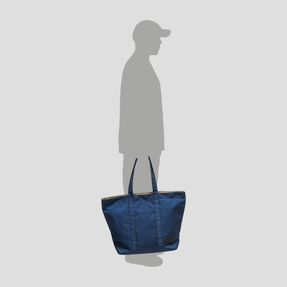 티알브이알(TRVR) Staple Travel Tote Navy