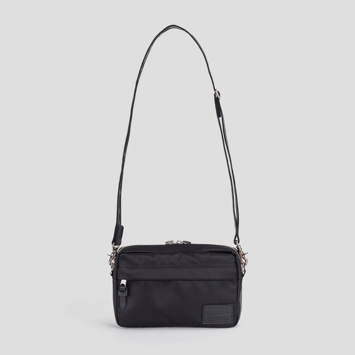 티알브이알(TRVR) Staple Travel Pouch Black