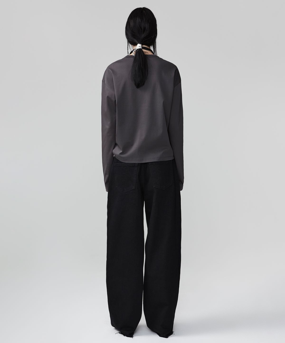 이안조(EAN JO) PREMIUM COTTON LOOSE FIT LONG SLEEVE (CHARCOAL)