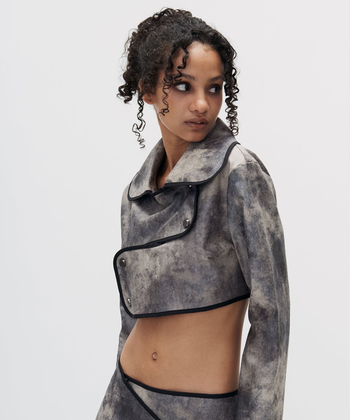 쎄쎄쎄(SETSETSET) CROSSOVER CROP LEATHER JACKET BROWN