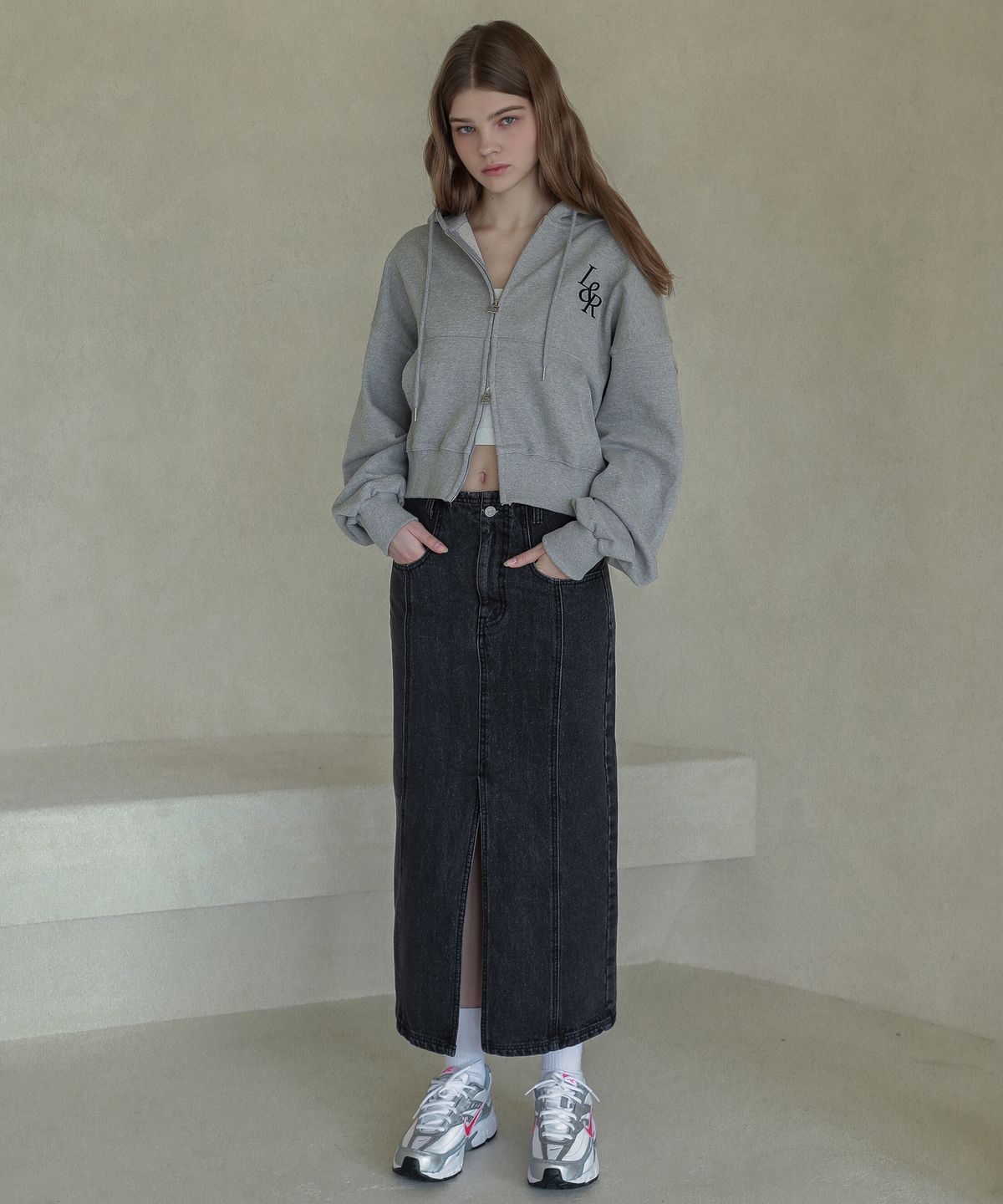 로시로우(LOSSYROW) Lossy Big Logo Crop Hood Zip-up Gray